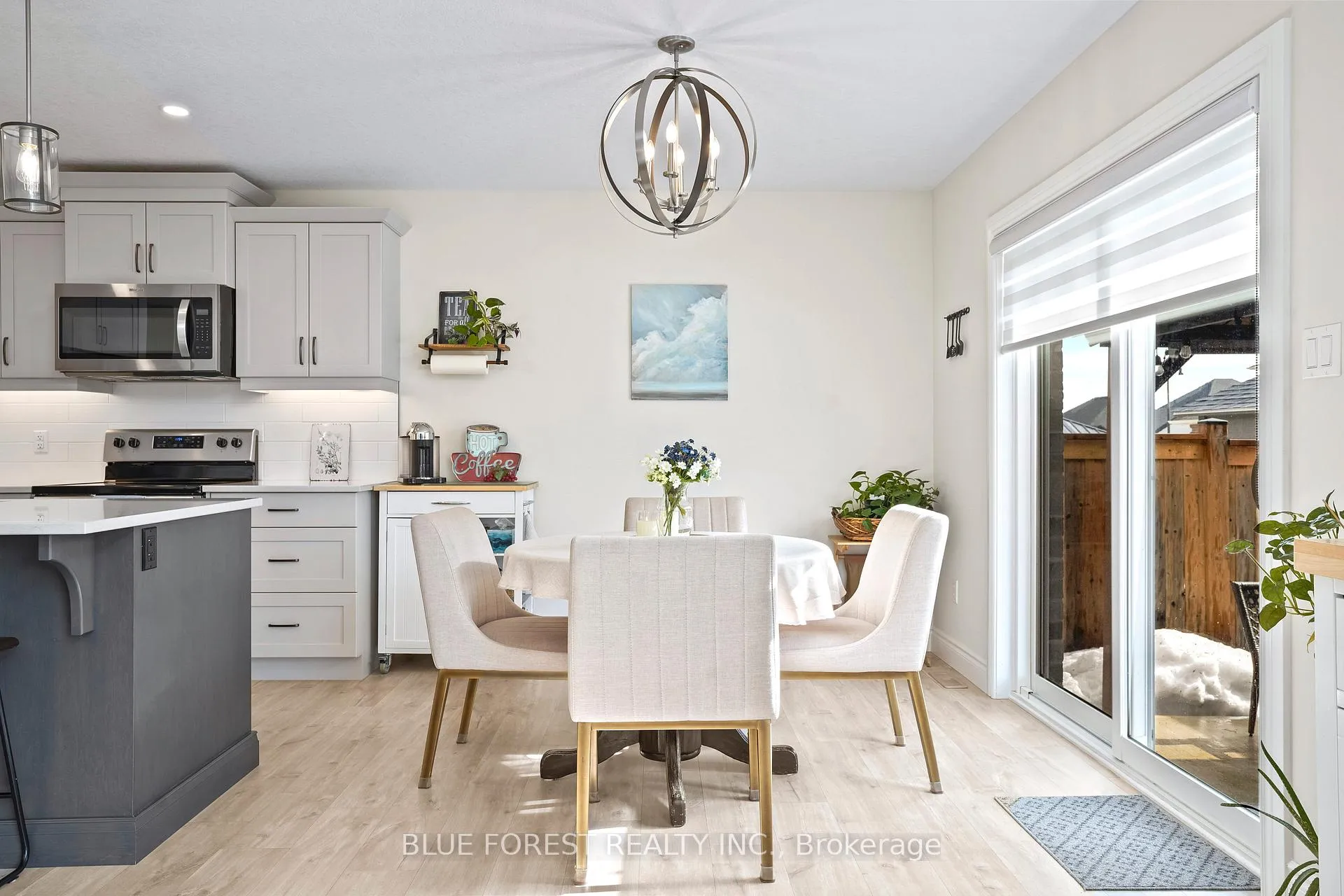 Photo 11 of 12 Auburn Drive, St. Thomas — HOMEH