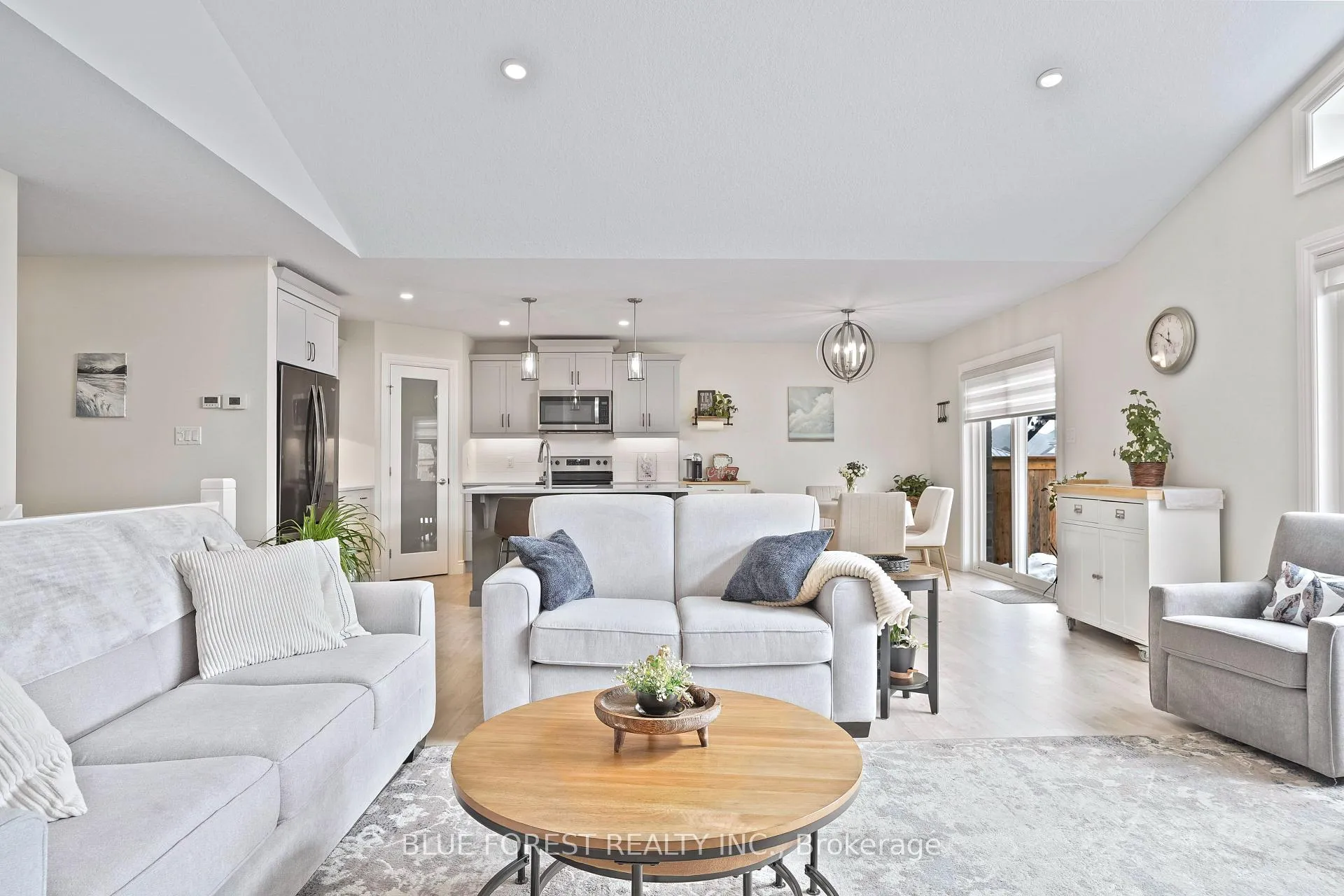 Photo 18 of 12 Auburn Drive, St. Thomas — HOMEH