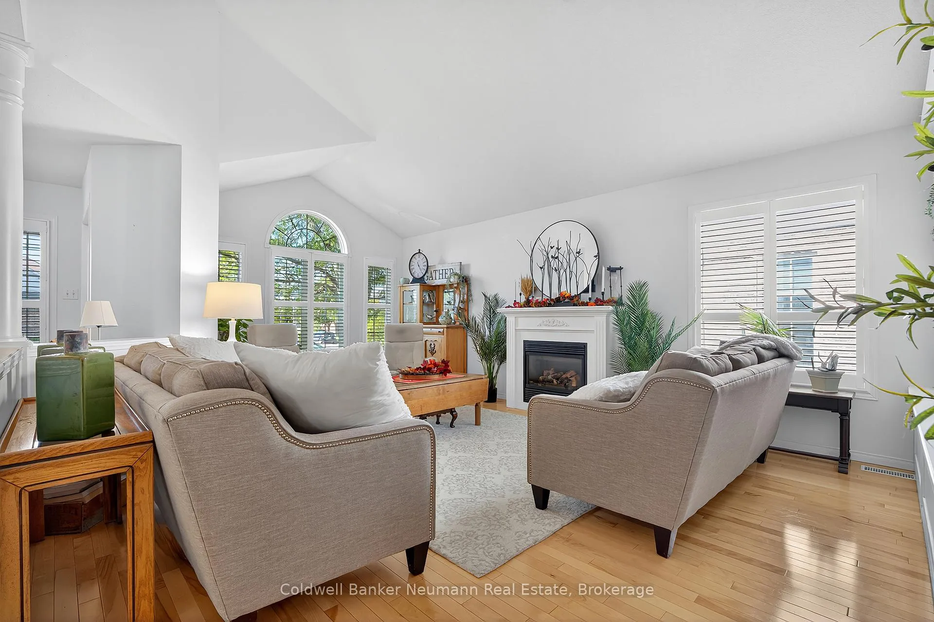 Photo 9 of 17 Milson Crescent, Guelph, Kortright Hills — HOMEH