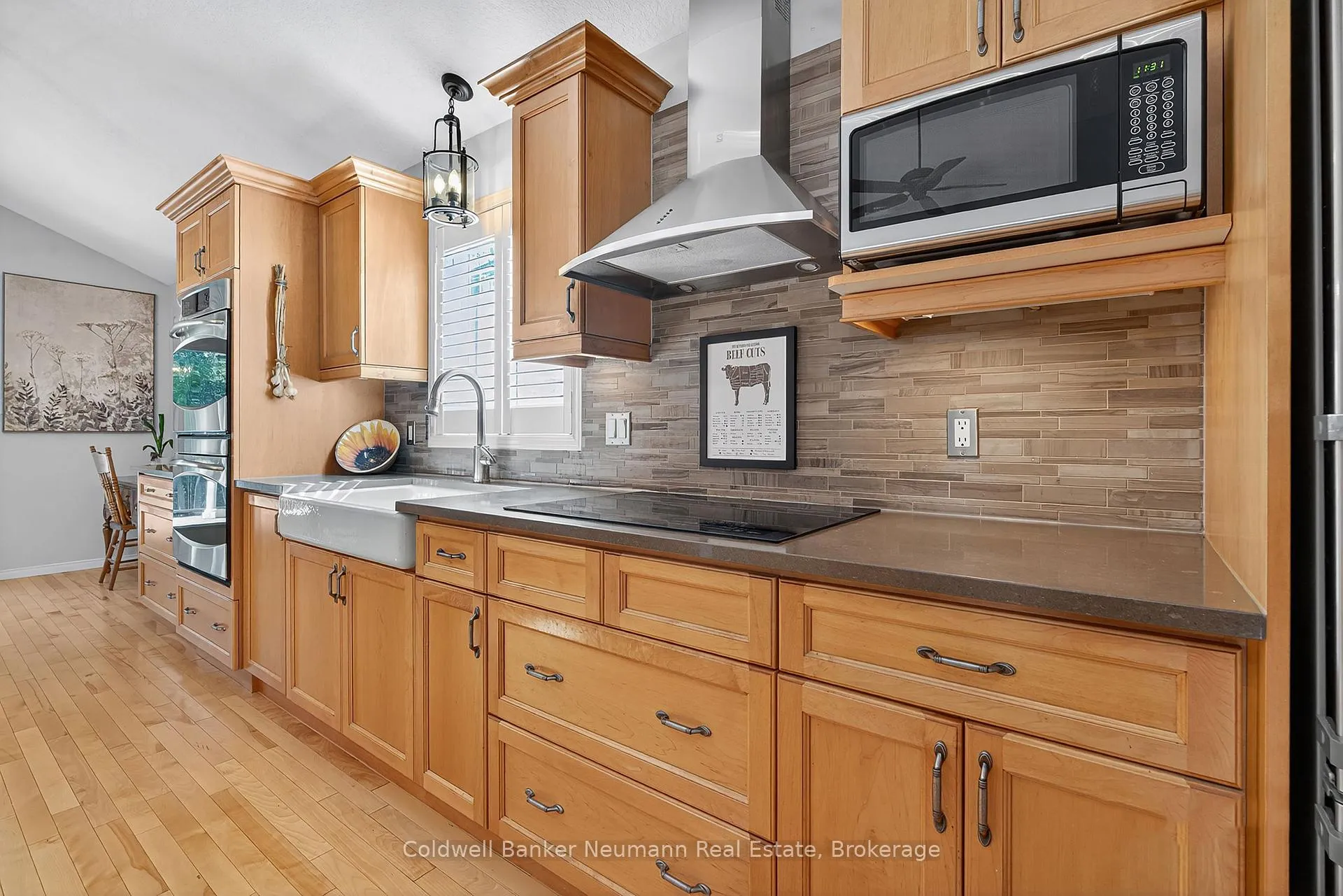 Photo 13 of 17 Milson Crescent, Guelph, Kortright Hills — HOMEH