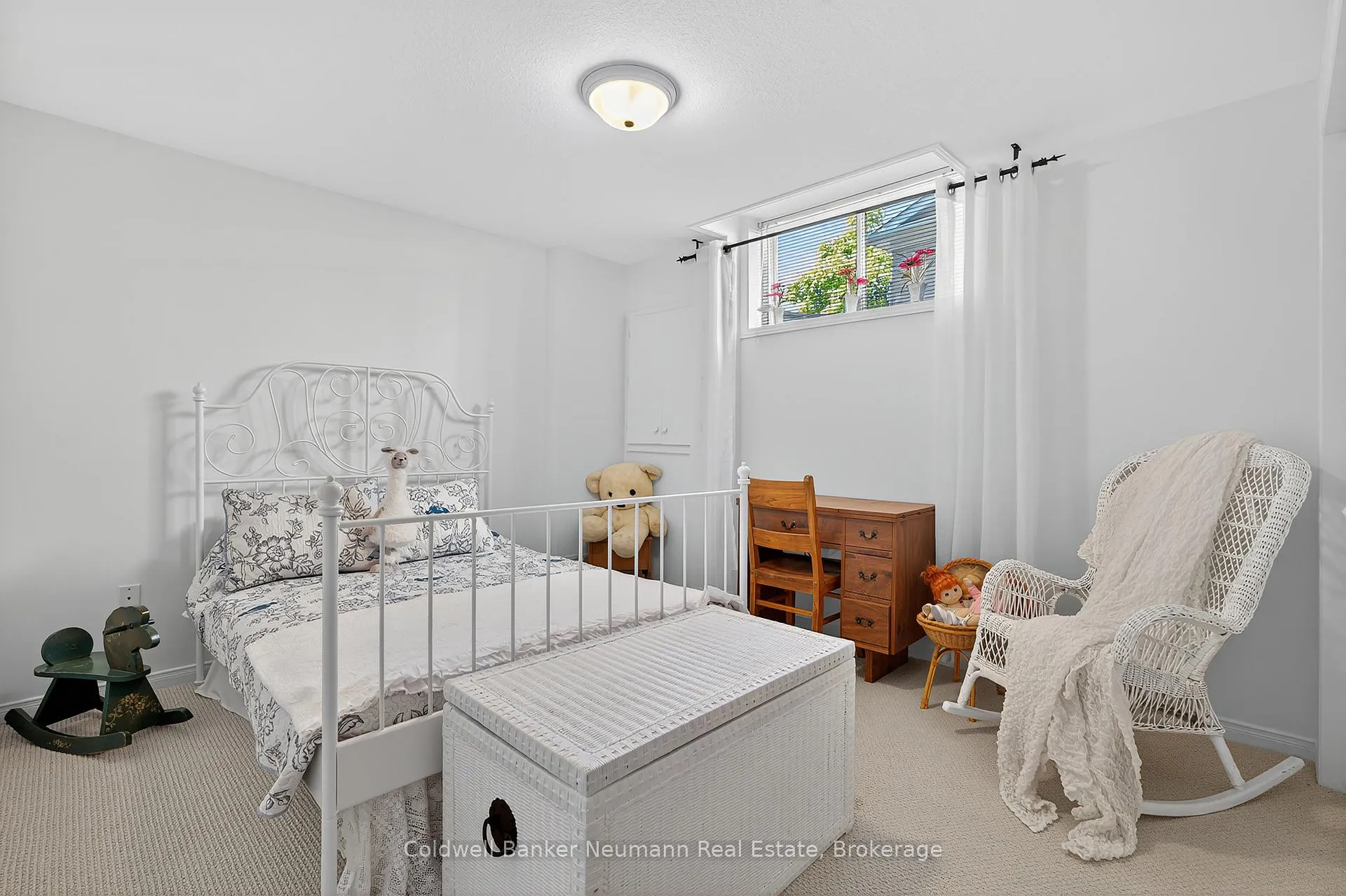 Photo 25 of 17 Milson Crescent, Guelph, Kortright Hills — HOMEH