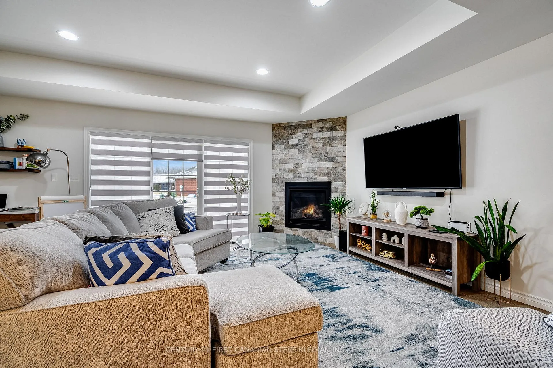 Photo 10 of 1091 Copeland Avenue, Windsor — HOMEH