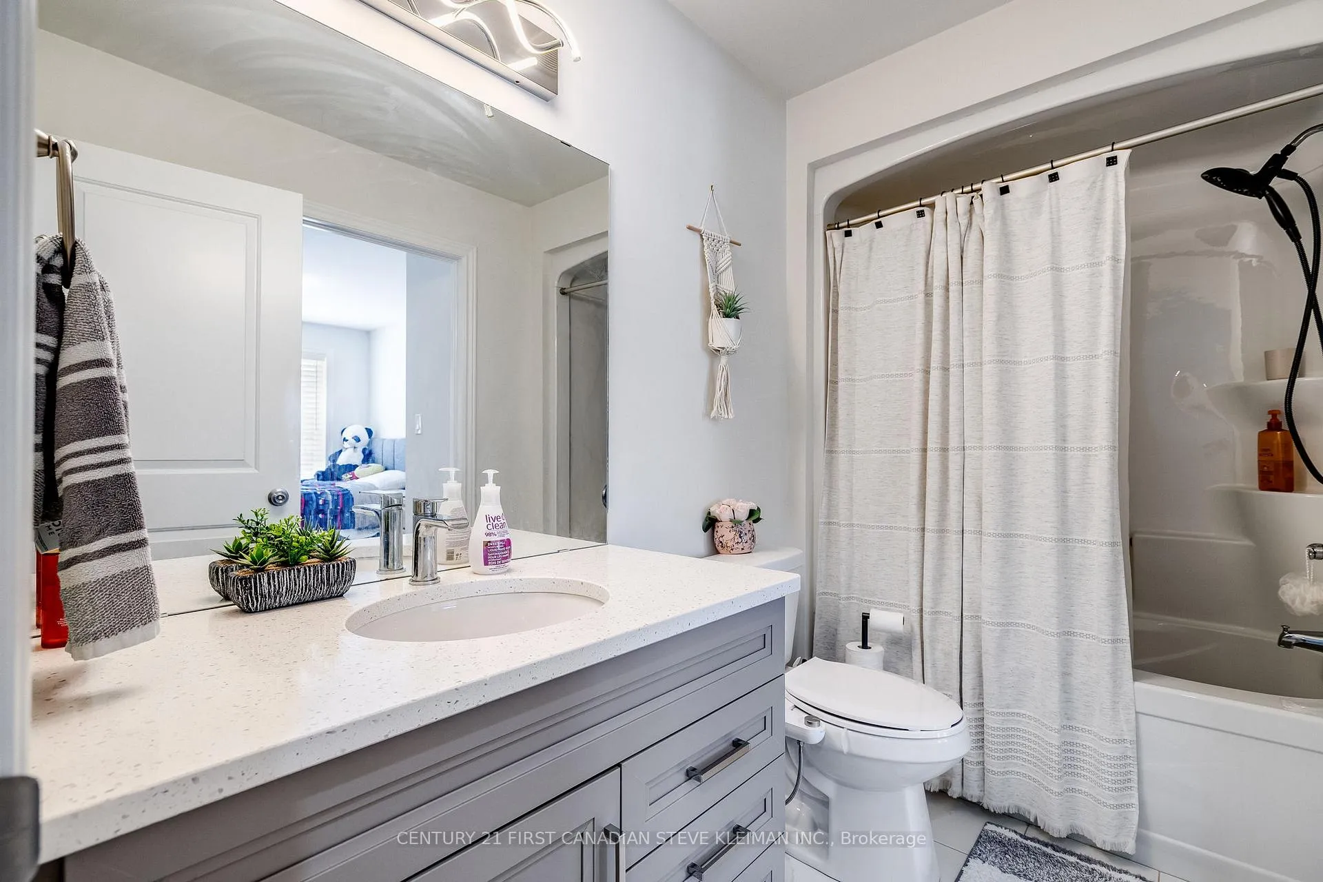 Photo 26 of 1091 Copeland Avenue, Windsor — HOMEH