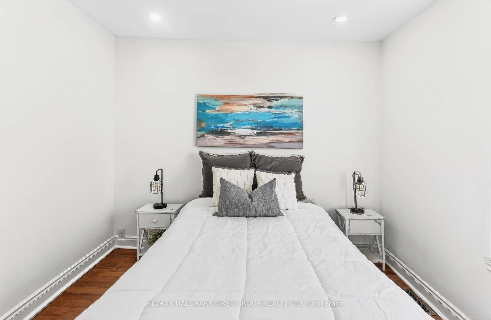 Photo 14 of 16 Archer Street, Toronto, Dufferin Grove — HOMEH