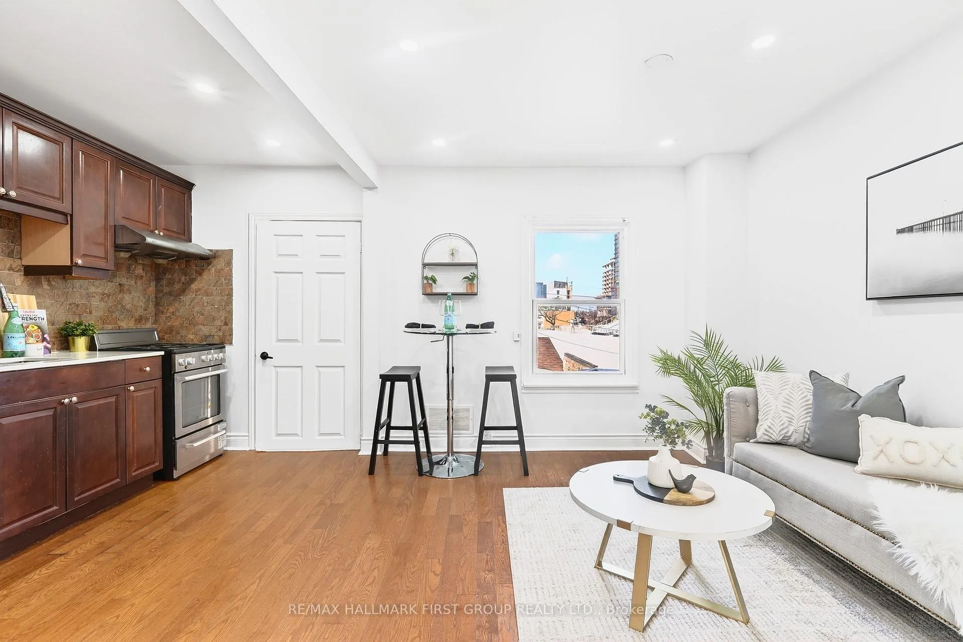 Photo 15 of 16 Archer Street, Toronto, Dufferin Grove — HOMEH