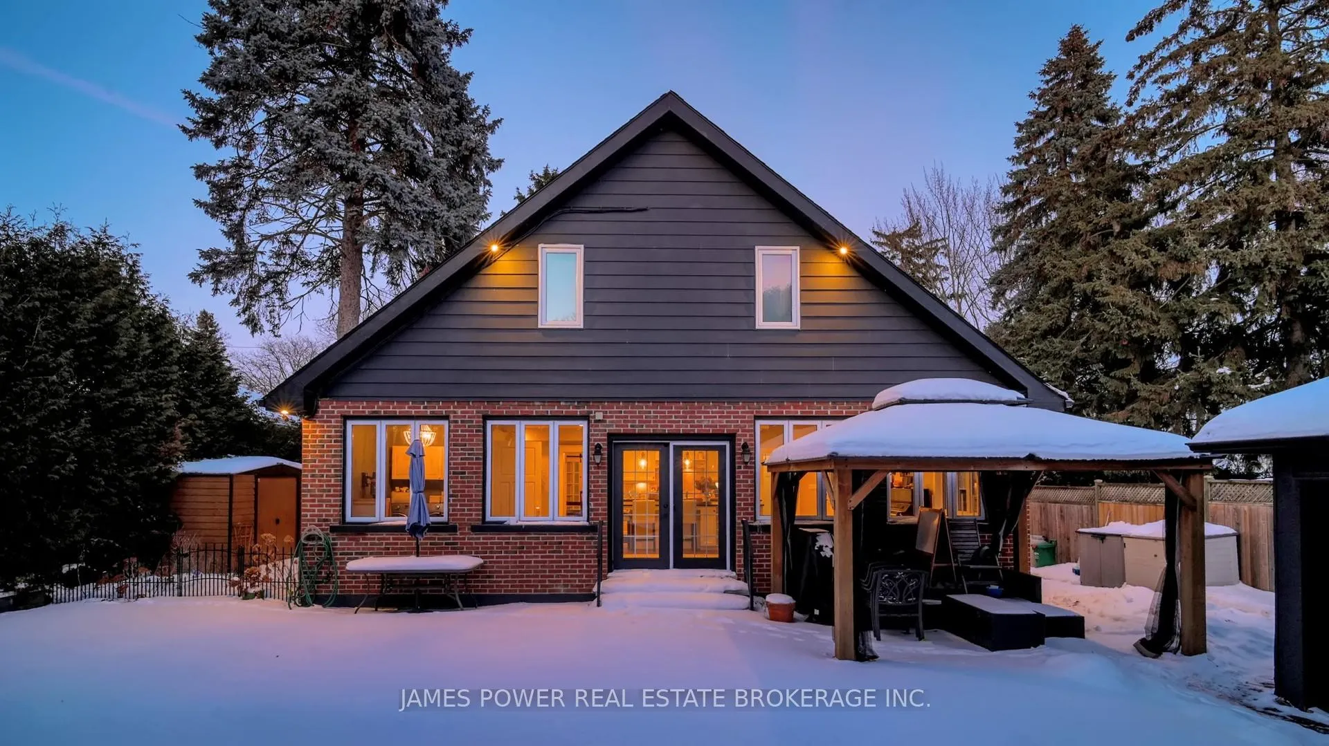 Photo 4 of 556 Stillwater Crescent, Burlington, LaSalle — HOMEH
