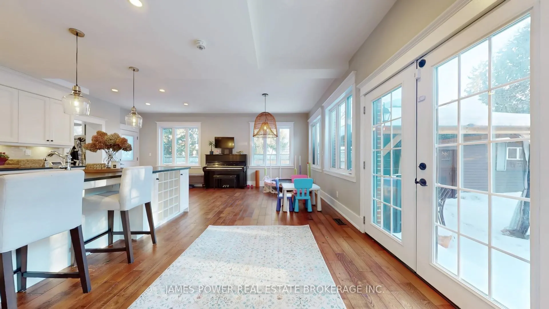 Photo 27 of 556 Stillwater Crescent, Burlington, LaSalle — HOMEH