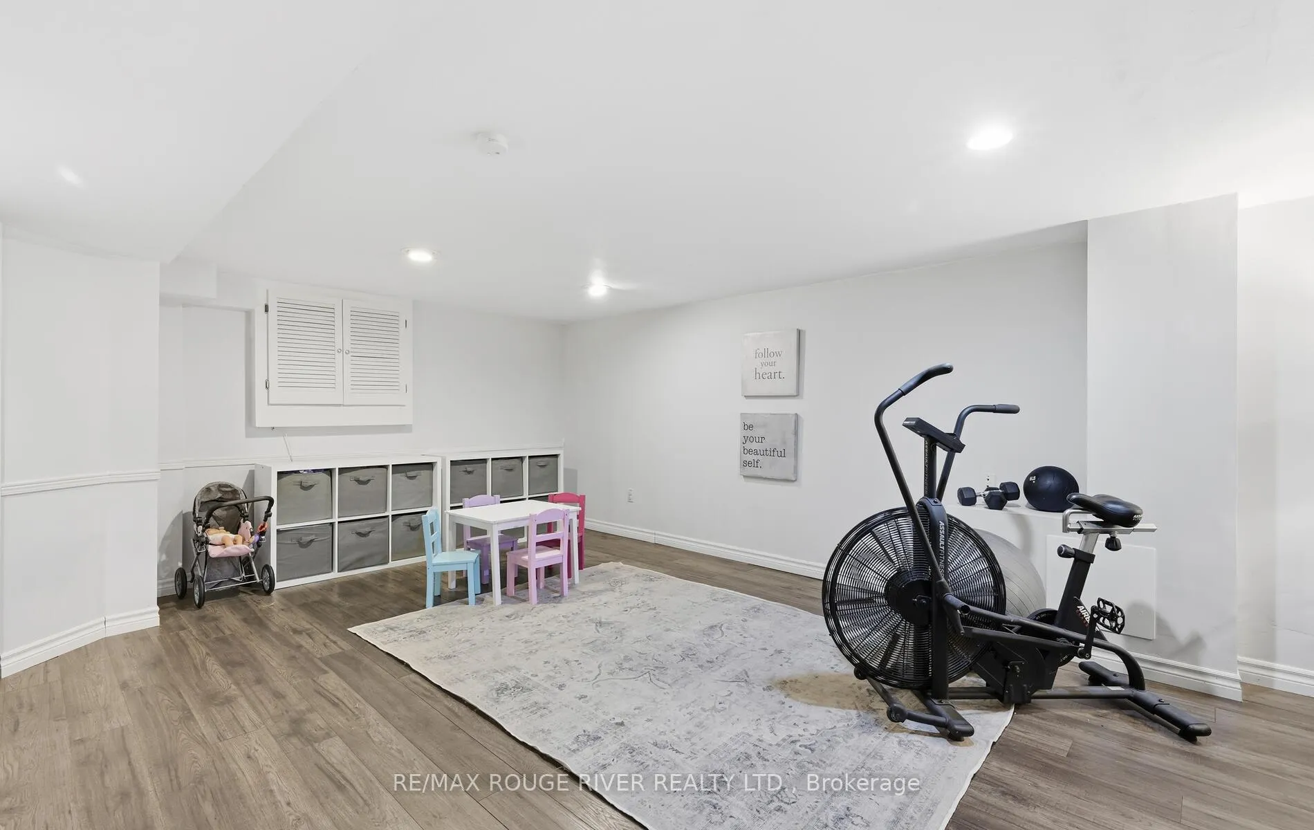 Photo 24 of 1201 Charlotte Circle, Pickering, Liverpool — HOMEH