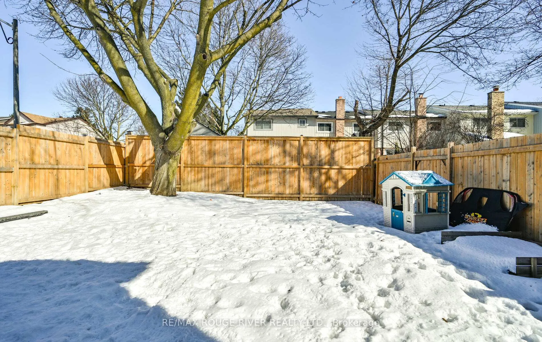 Photo 26 of 1201 Charlotte Circle, Pickering, Liverpool — HOMEH