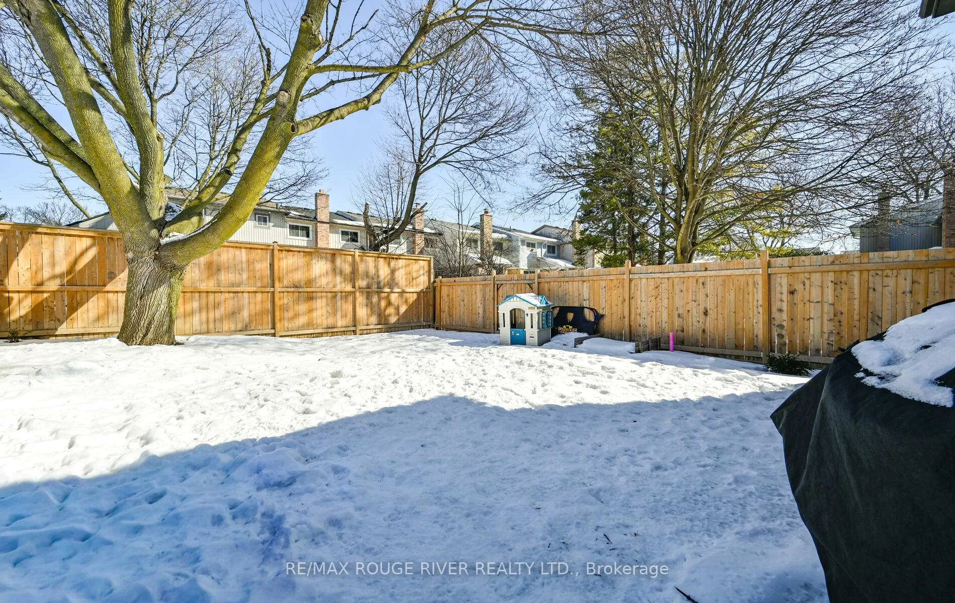 Photo 28 of 1201 Charlotte Circle, Pickering, Liverpool — HOMEH