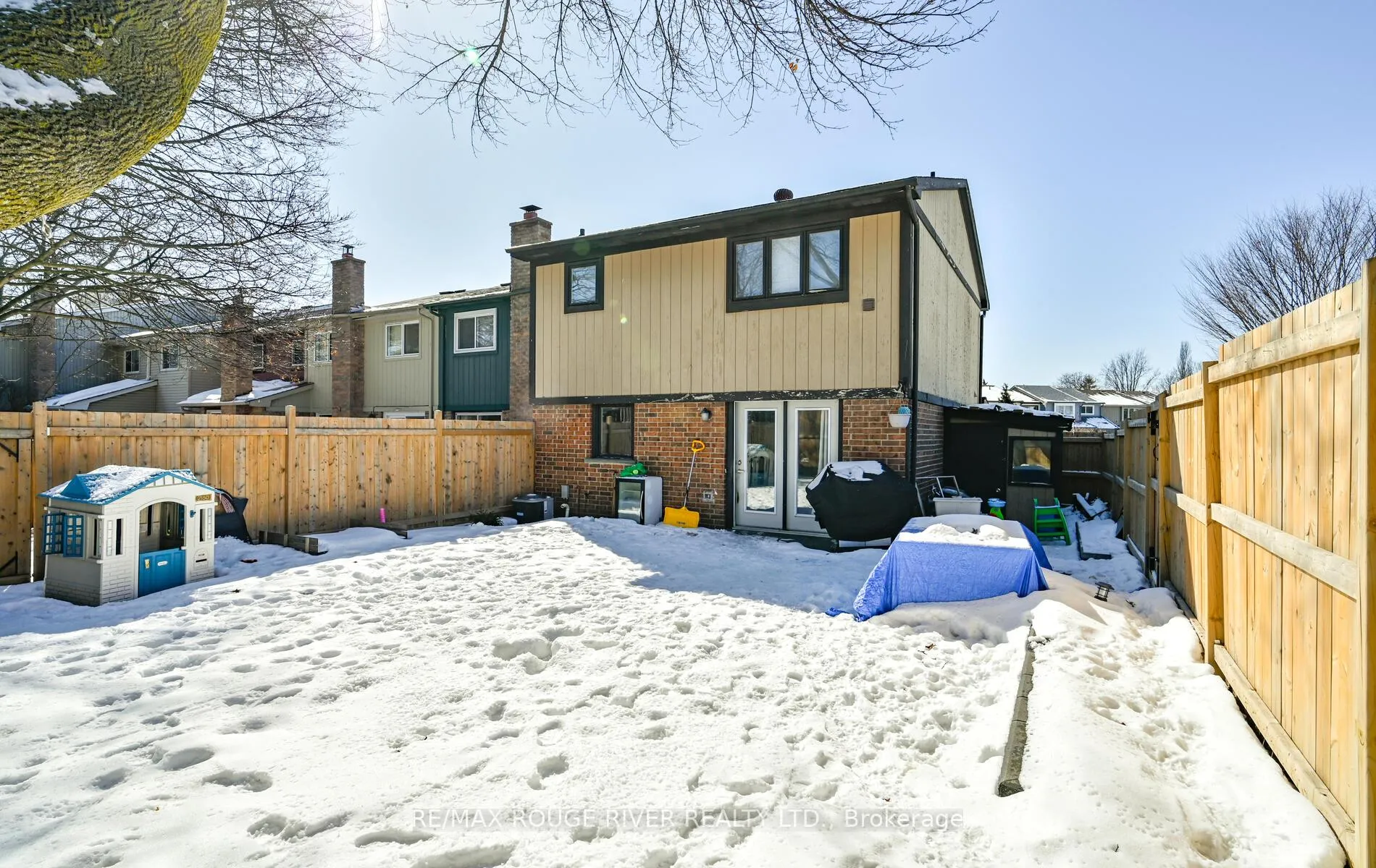 Photo 31 of 1201 Charlotte Circle, Pickering, Liverpool — HOMEH