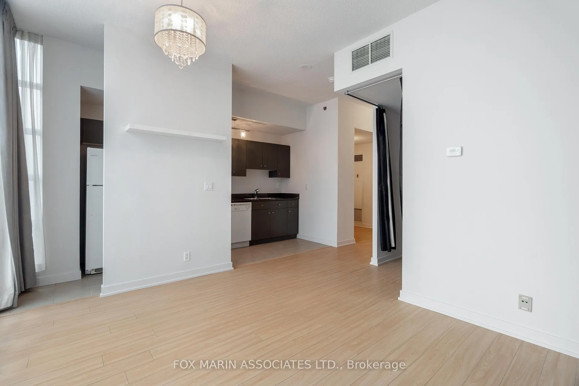 Photo 4 of Unit 206, 381 Front Street W, Toronto, Waterfront Communities — HOMEH
