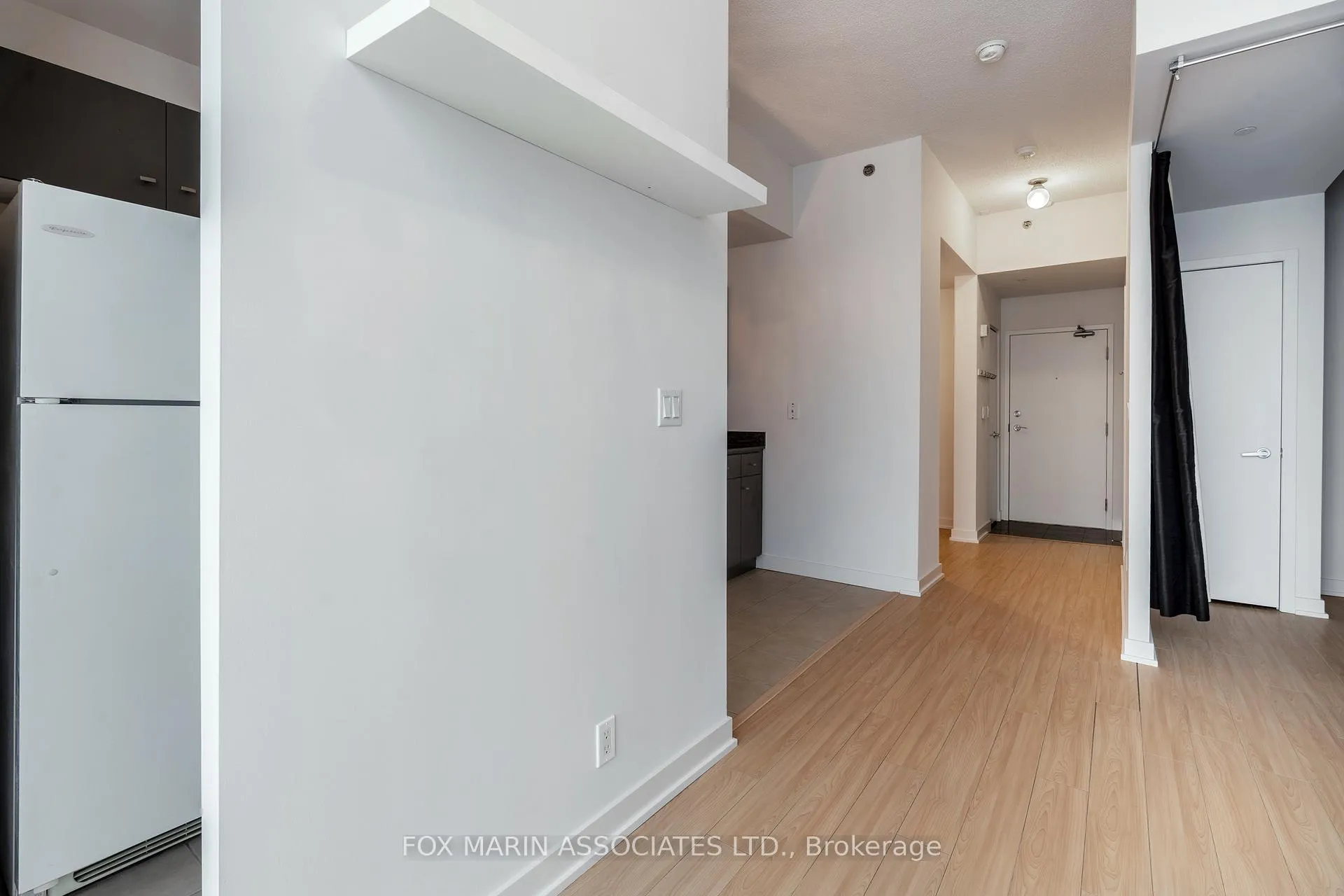 Photo 5 of Unit 206, 381 Front Street W, Toronto, Waterfront Communities — HOMEH