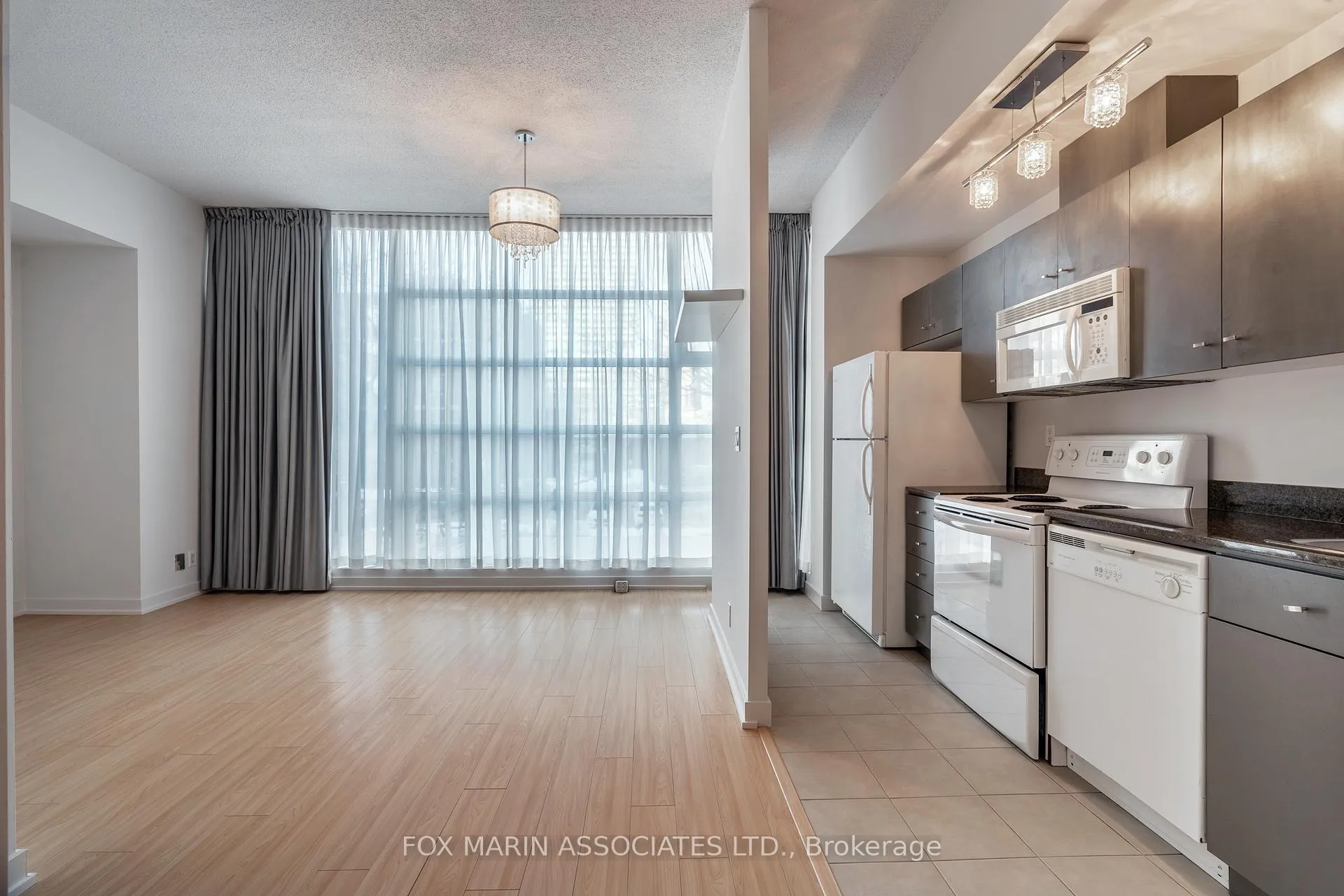 Photo 9 of Unit 206, 381 Front Street W, Toronto, Waterfront Communities — HOMEH