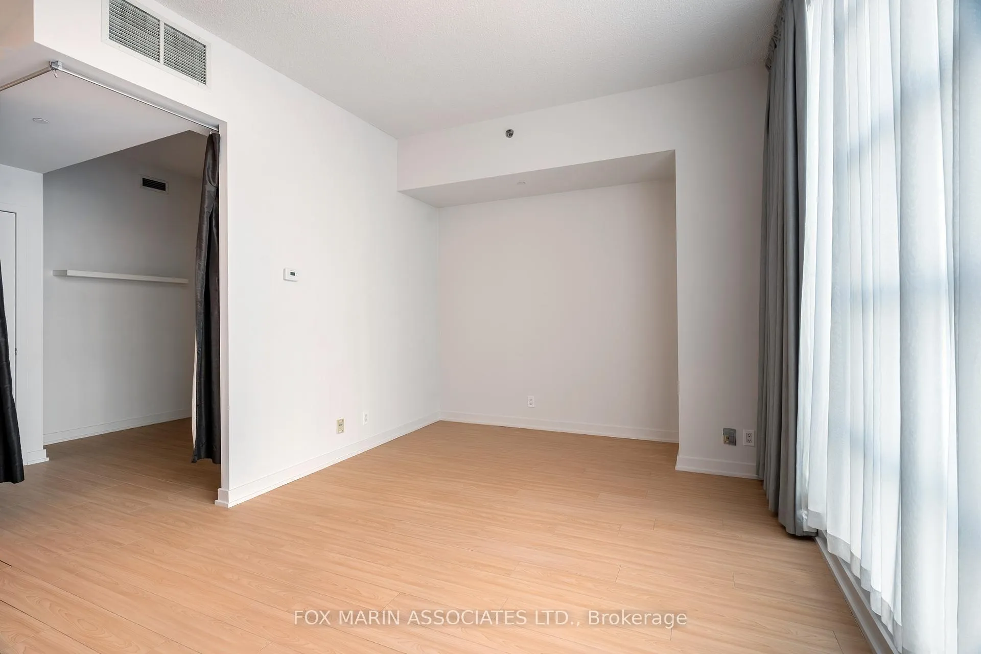 Photo 14 of Unit 206, 381 Front Street W, Toronto, Waterfront Communities — HOMEH