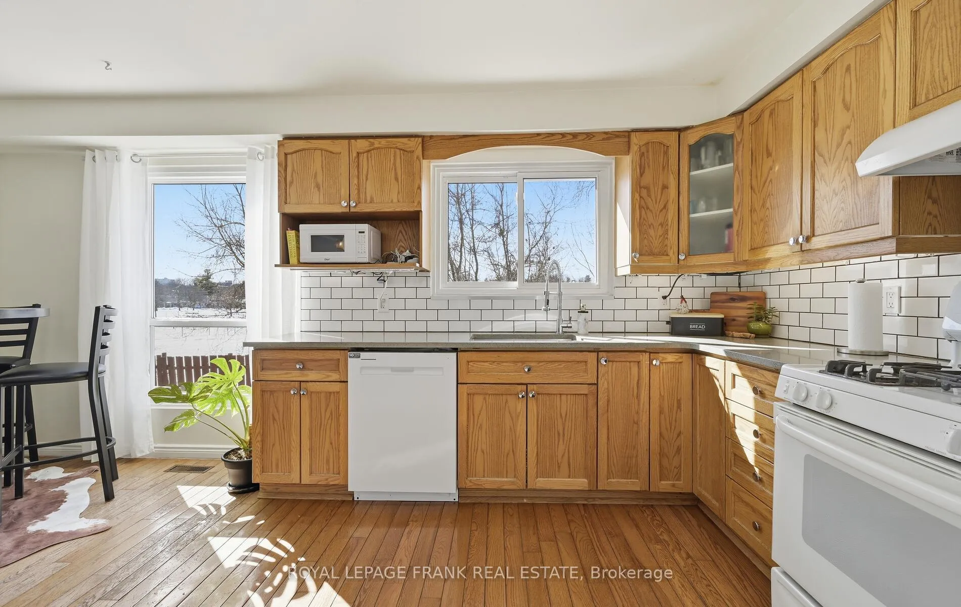 Photo 7 of Unit 19, 222 Pearson Street, Oshawa, O'Neill — HOMEH