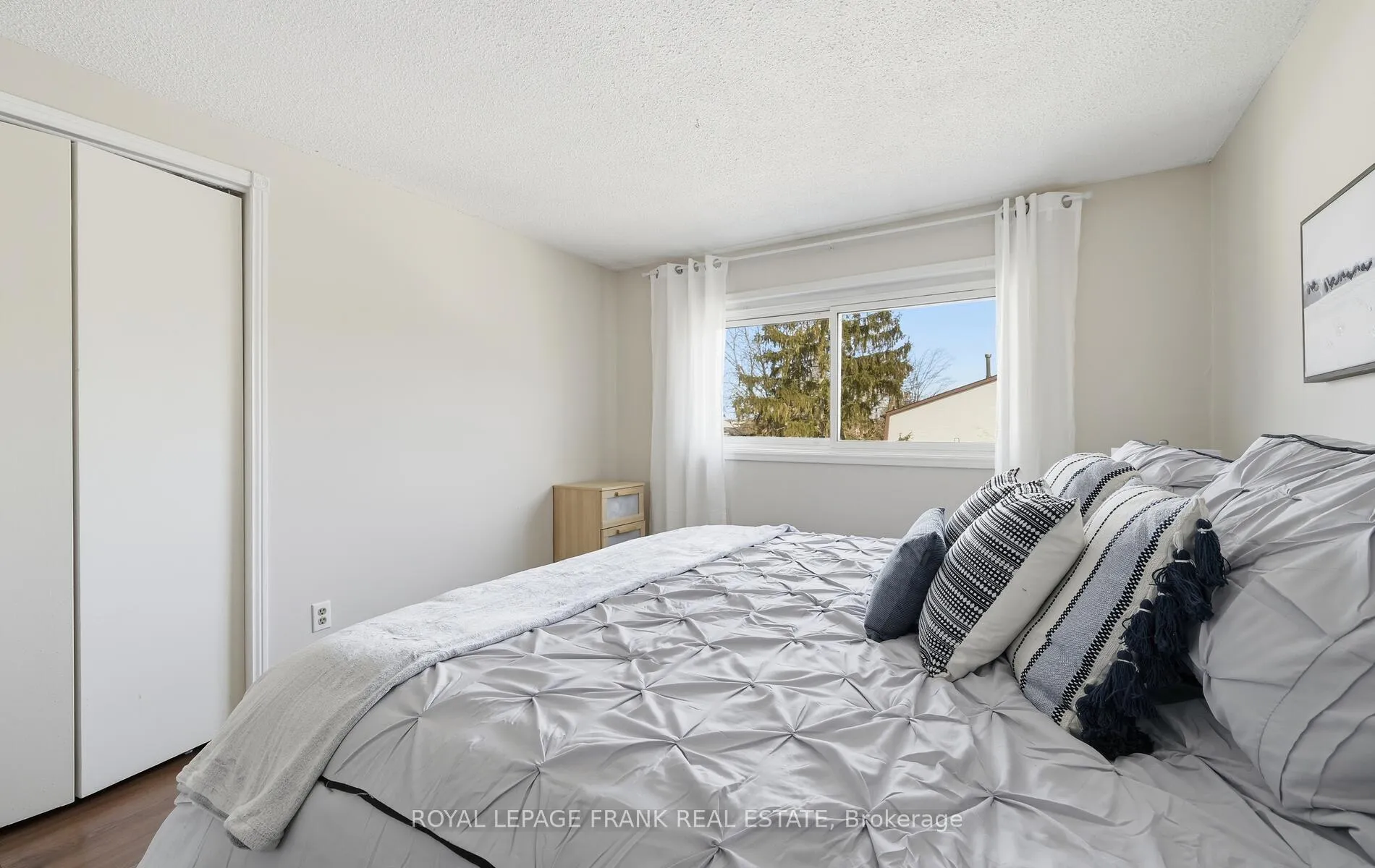 Photo 18 of Unit 19, 222 Pearson Street, Oshawa, O'Neill — HOMEH