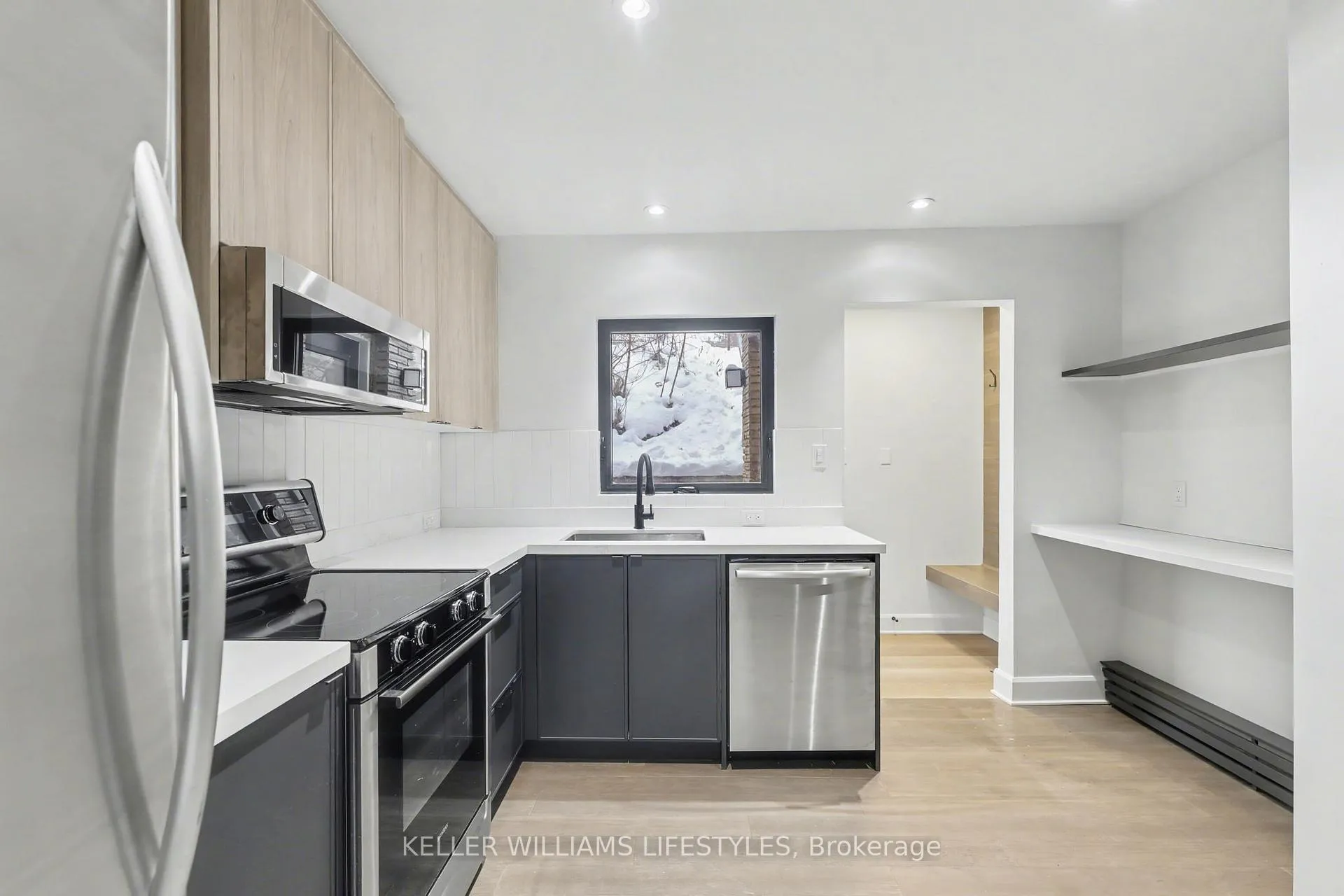 Photo 1 of Unit B, 306 Riverside Drive, London, North N — HOMEH
