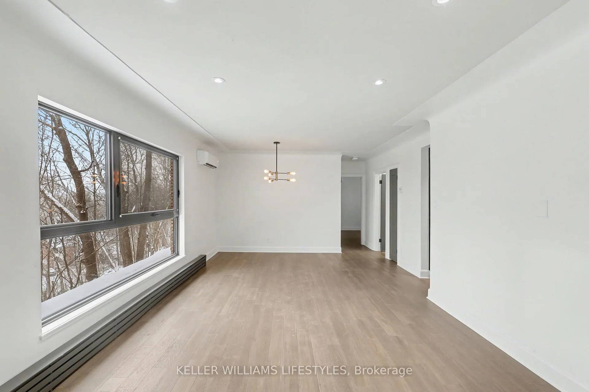 Photo 7 of Unit B, 306 Riverside Drive, London, North N — HOMEH