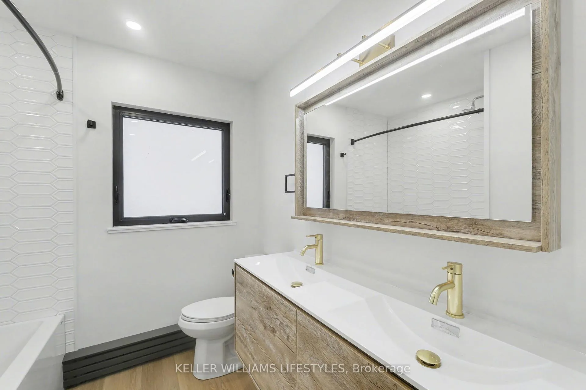 Photo 10 of Unit B, 306 Riverside Drive, London, North N — HOMEH