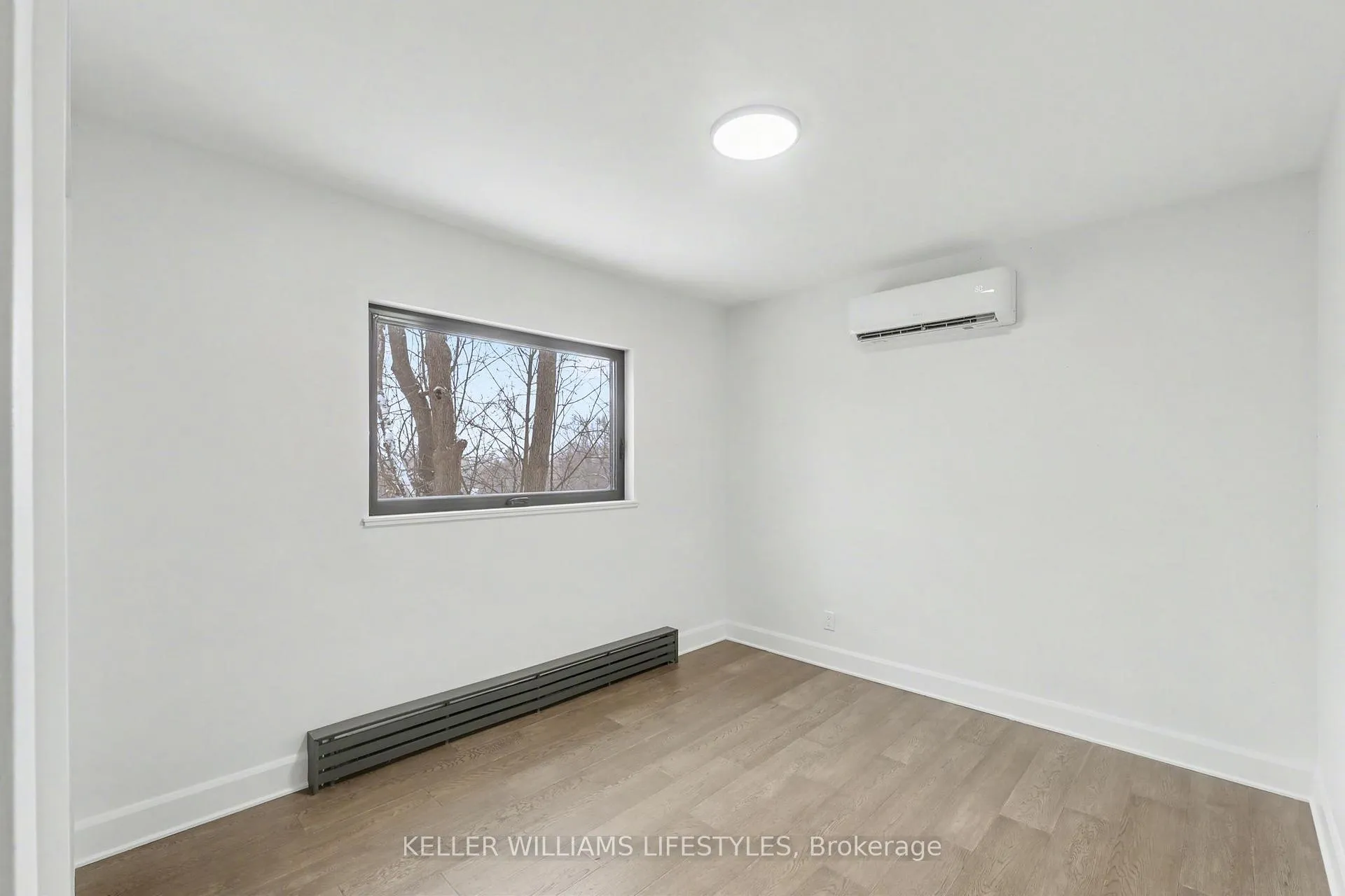 Photo 12 of Unit B, 306 Riverside Drive, London, North N — HOMEH