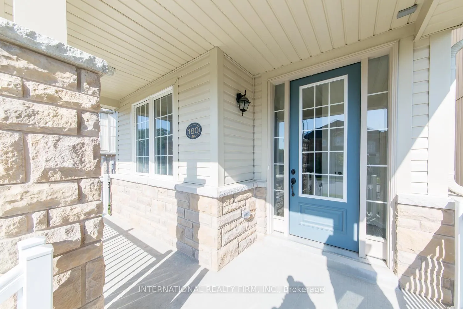 Photo 4 of 180 Mcbride Avenue, Clarington, Bowmanville — HOMEH