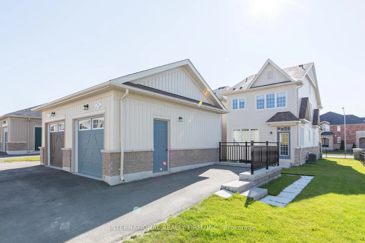 Photo 18 of 180 Mcbride Avenue, Clarington, Bowmanville — HOMEH