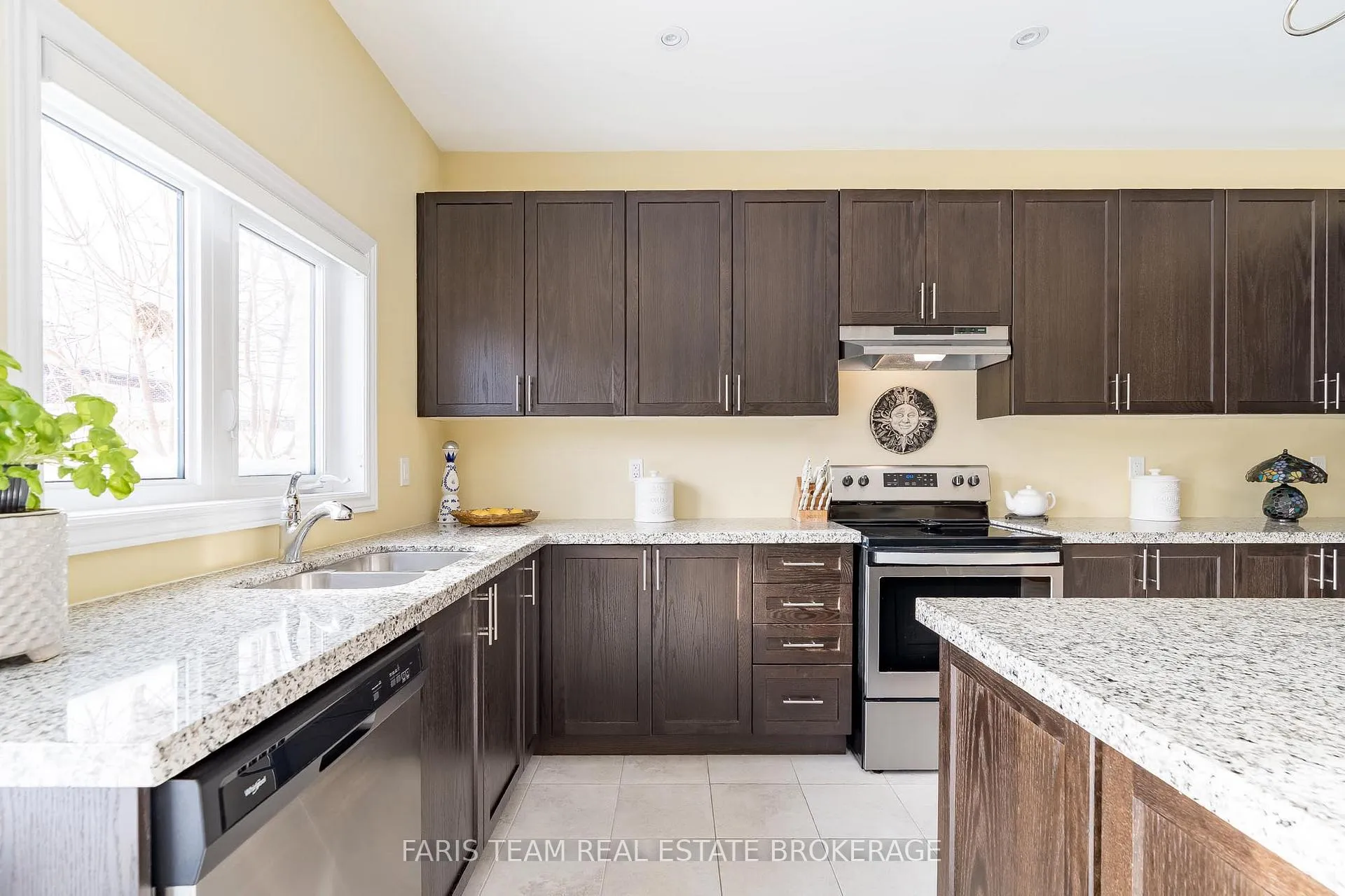 Photo 8 of 1041 Wickham Road, Innisfil, Rural Innisfil — HOMEH
