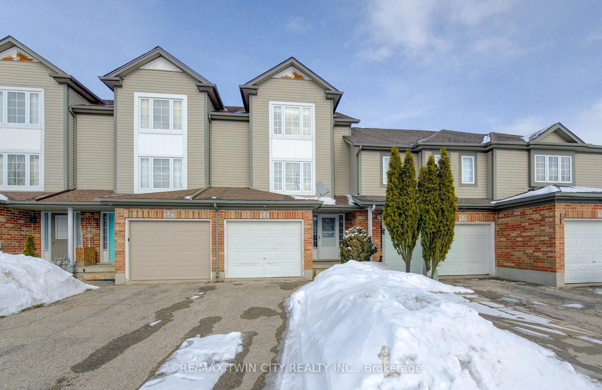 Photo 1 of 68 Max Becker Drive, Kitchener, Larentian West — HOMEH