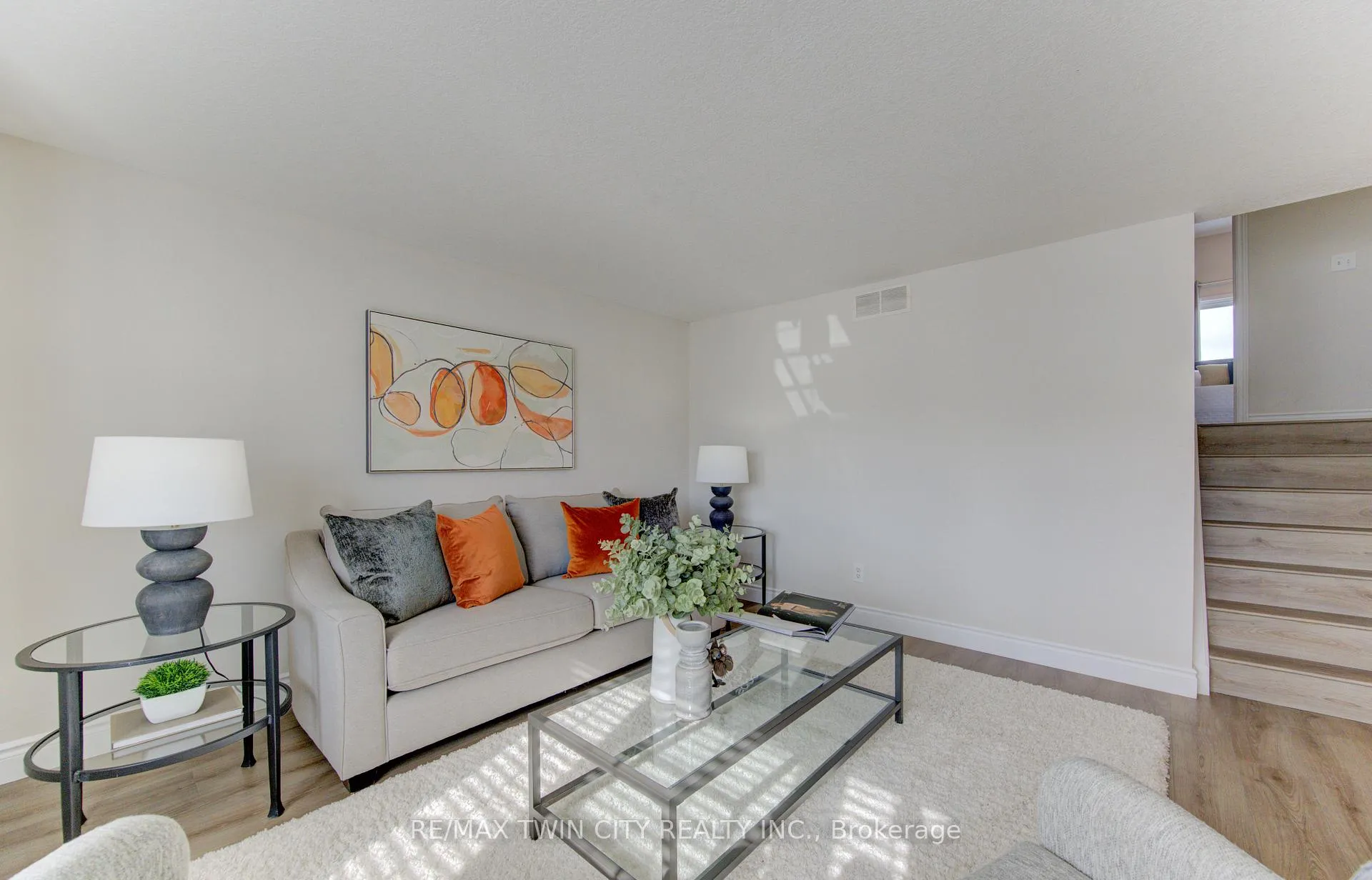 Photo 20 of 68 Max Becker Drive, Kitchener, Larentian West — HOMEH