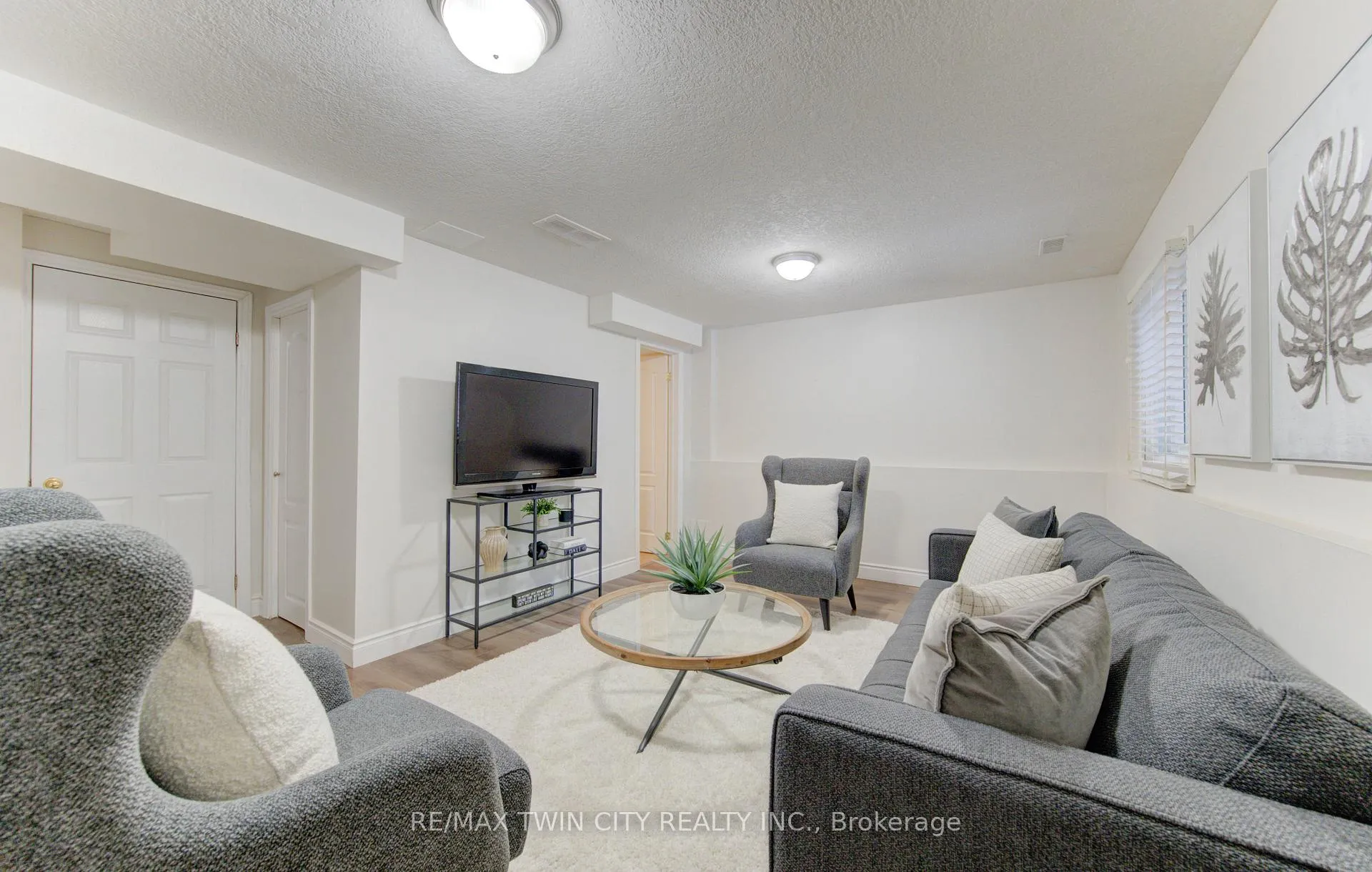 Photo 32 of 68 Max Becker Drive, Kitchener, Larentian West — HOMEH