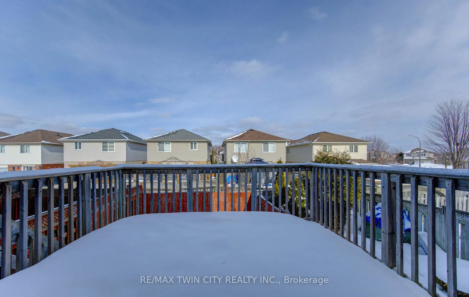 Photo 38 of 68 Max Becker Drive, Kitchener, Larentian West — HOMEH
