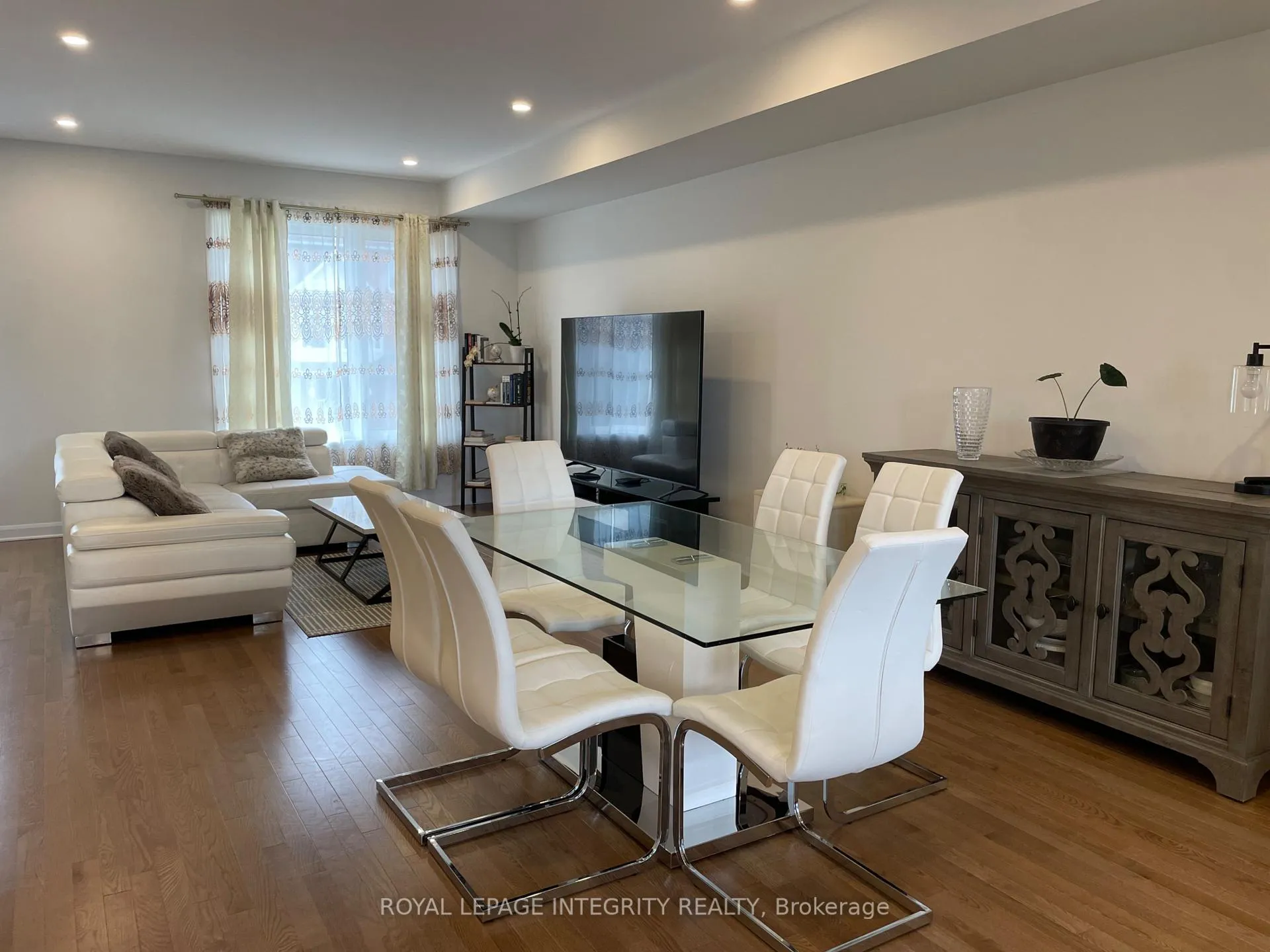 Photo 13 of 51 Lakepointe Drive, Ottawa, Avalon East — HOMEH