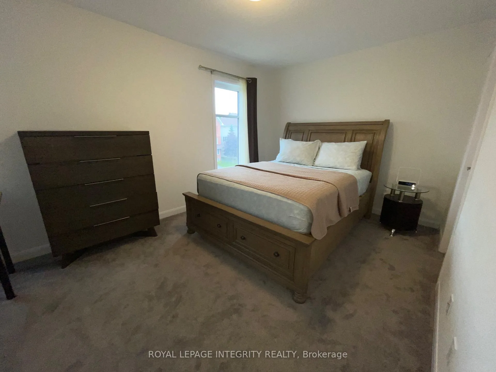 Photo 15 of 51 Lakepointe Drive, Ottawa, Avalon East — HOMEH