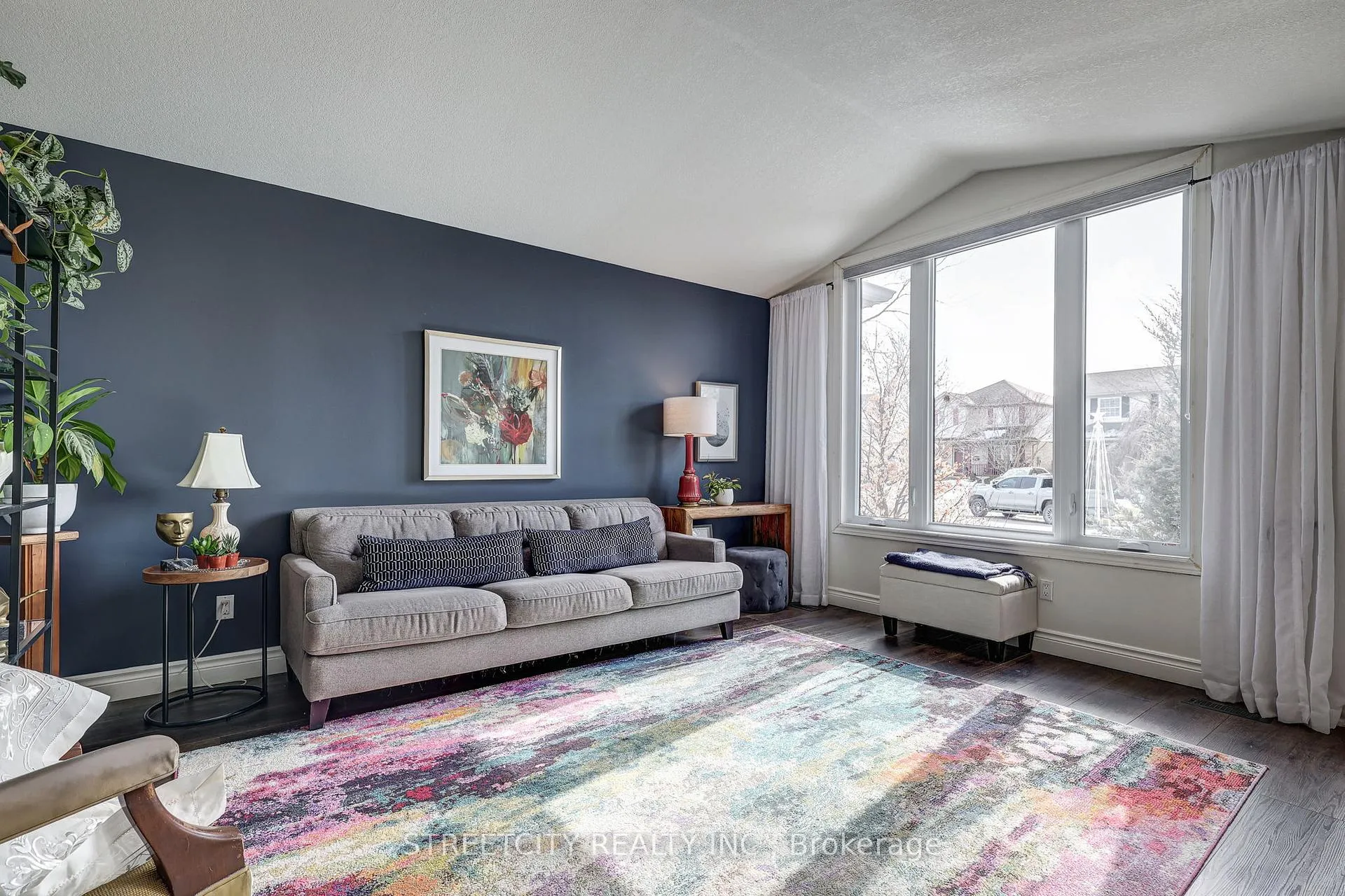 Photo 3 of 44 Rosethorn Court, St. Thomas — HOMEH