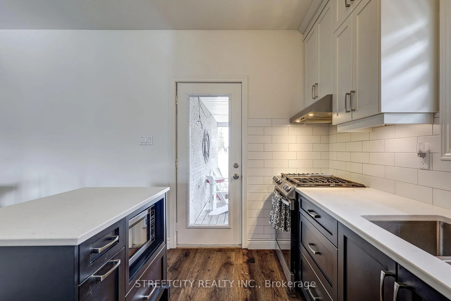 Photo 14 of 44 Rosethorn Court, St. Thomas — HOMEH