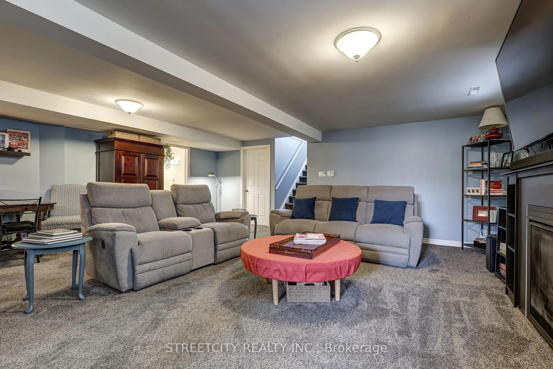 Photo 31 of 44 Rosethorn Court, St. Thomas — HOMEH