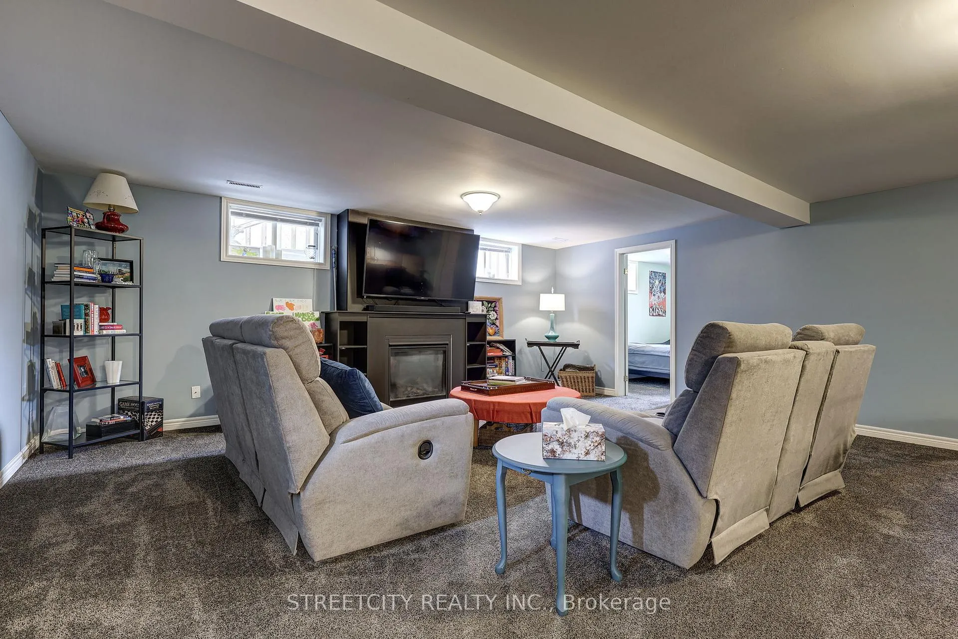 Photo 34 of 44 Rosethorn Court, St. Thomas — HOMEH