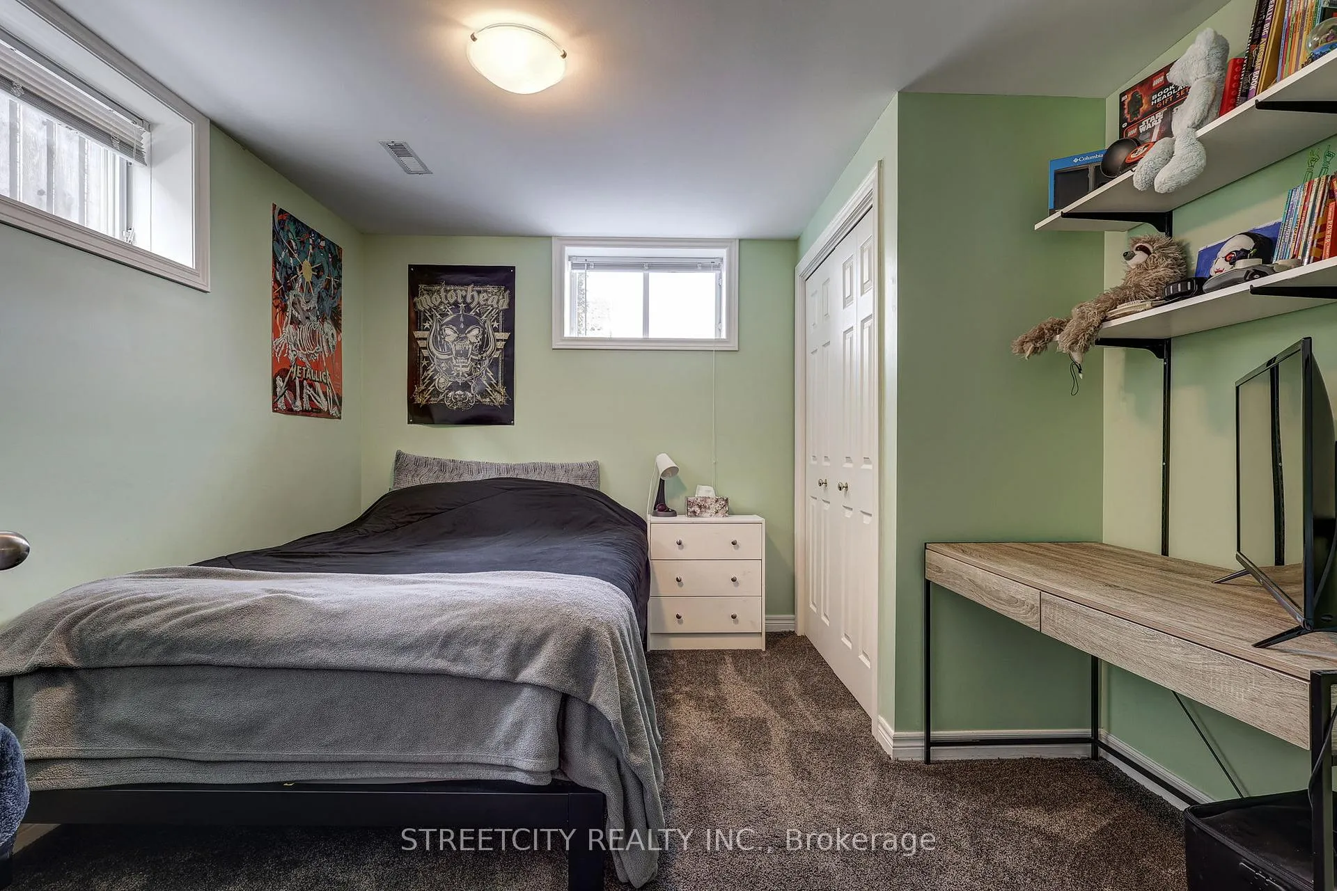 Photo 35 of 44 Rosethorn Court, St. Thomas — HOMEH