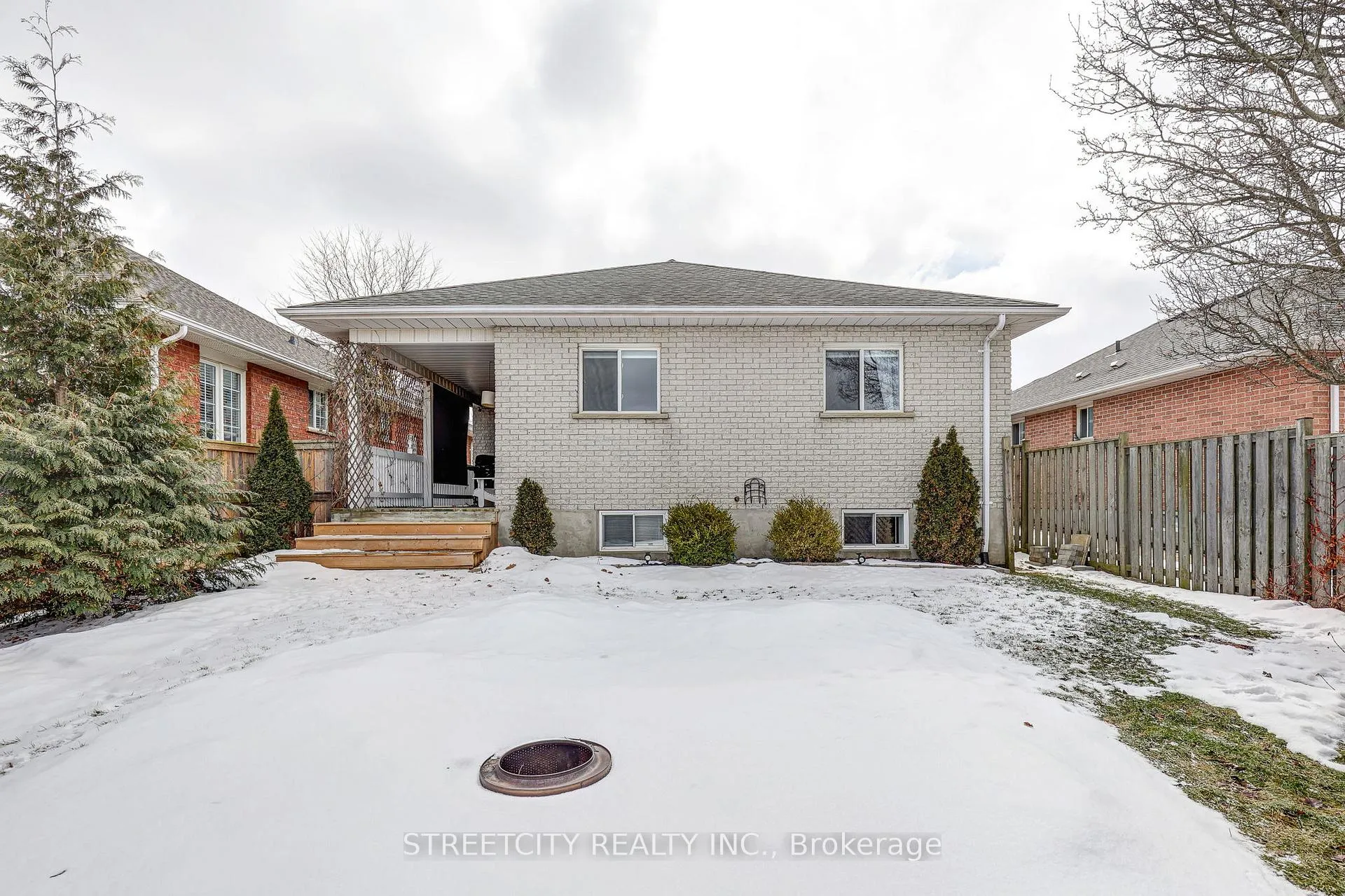 Photo 43 of 44 Rosethorn Court, St. Thomas — HOMEH