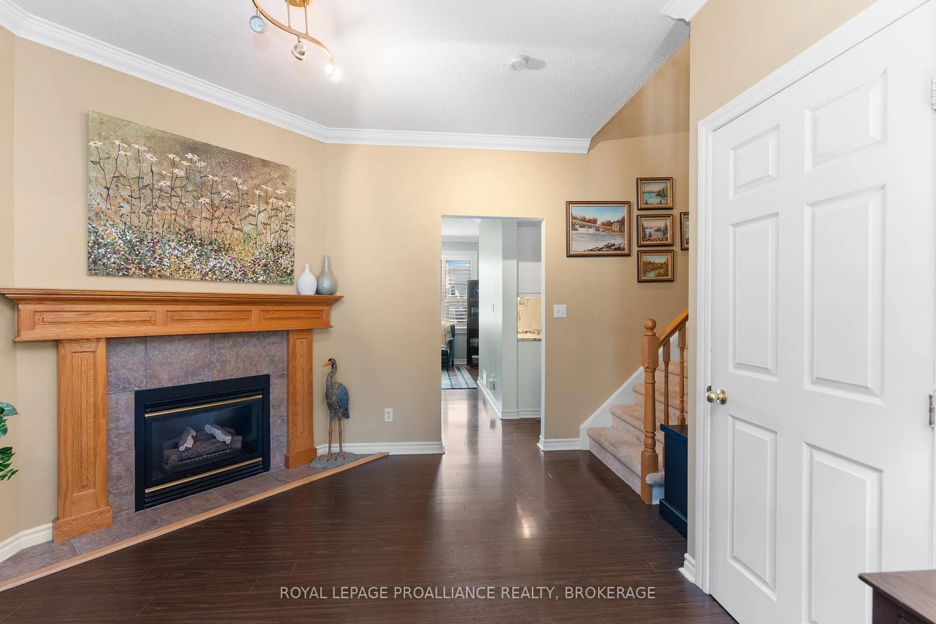 Photo 4 of 39 Mowat Avenue, Kingston, Central City West — HOMEH