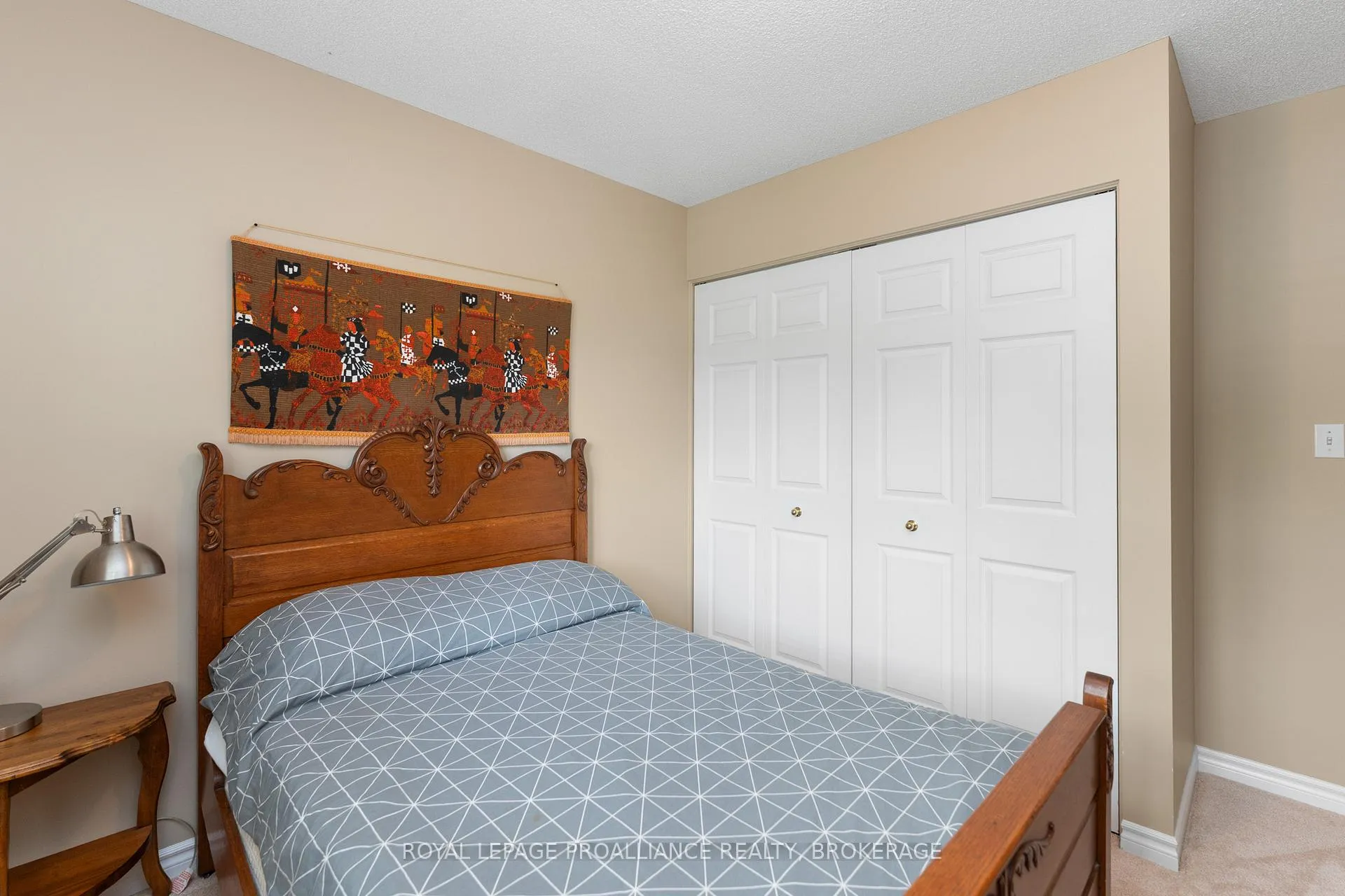 Photo 25 of 39 Mowat Avenue, Kingston, Central City West — HOMEH