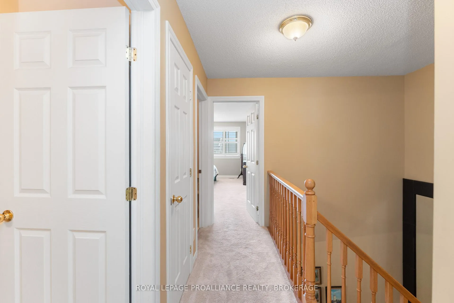 Photo 31 of 39 Mowat Avenue, Kingston, Central City West — HOMEH