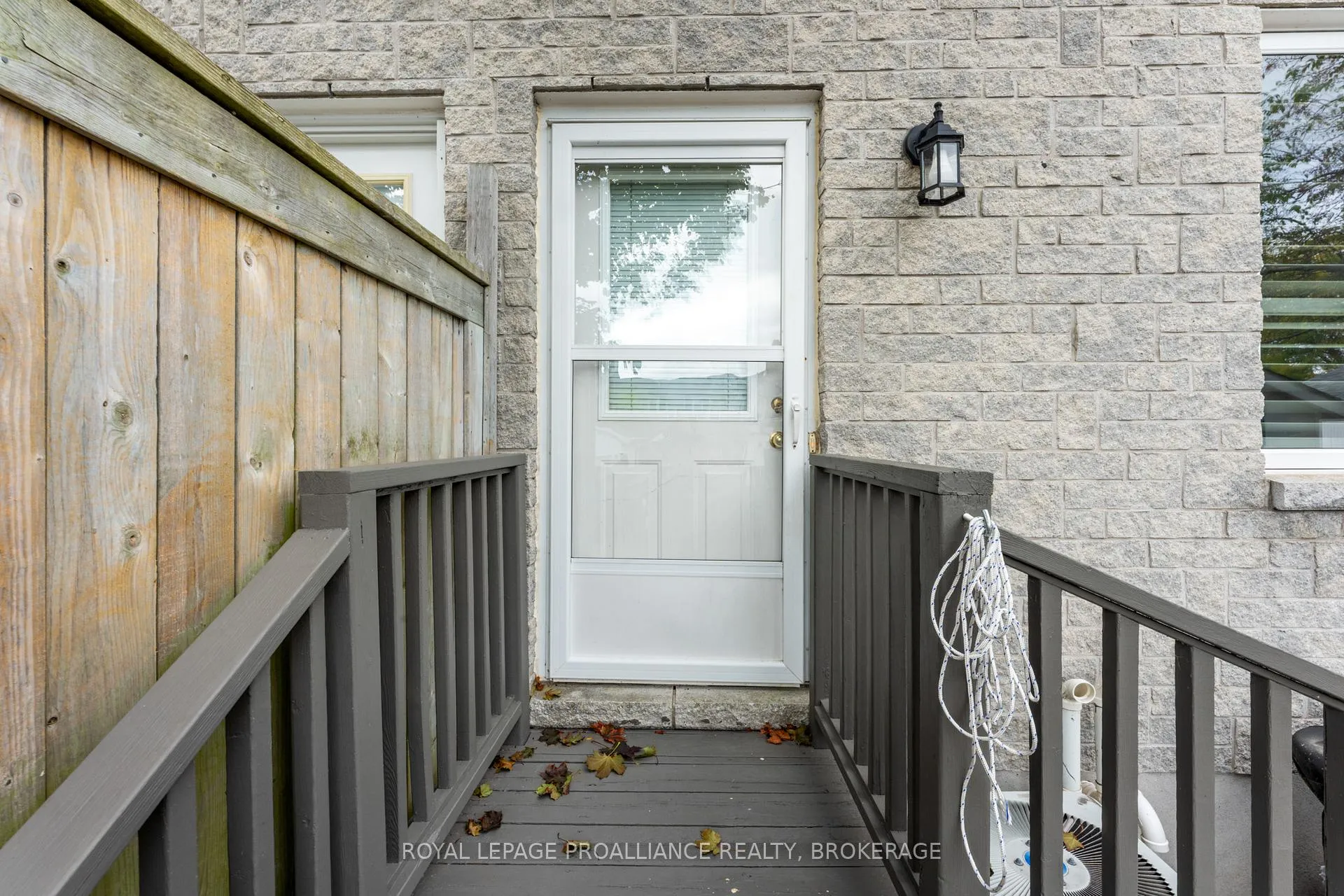 Photo 49 of 39 Mowat Avenue, Kingston, Central City West — HOMEH