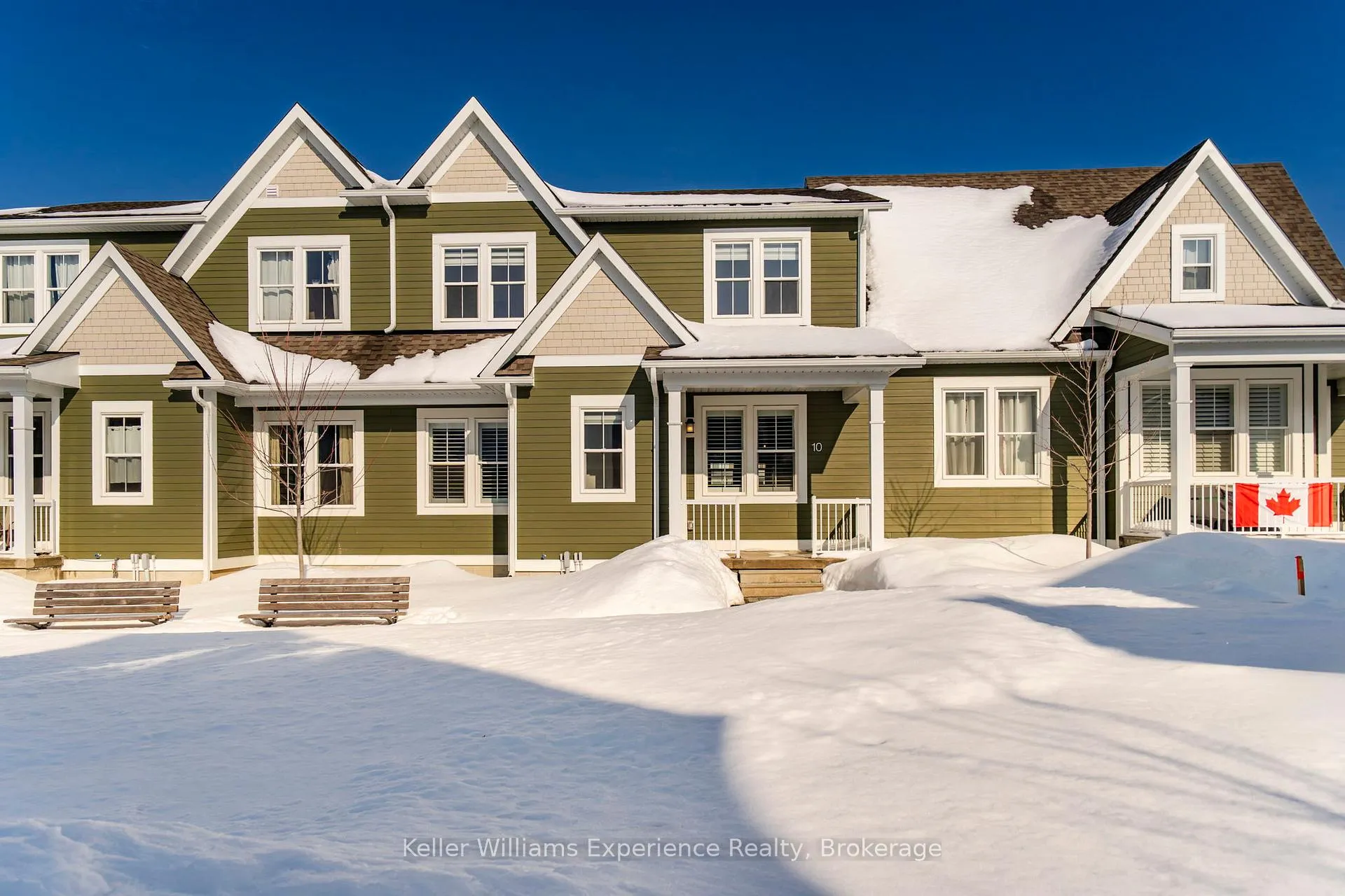 Front of 10 Danielle Crescent