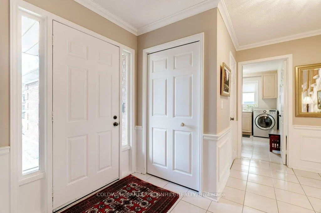 Photo 3 of 2251 Mansfield Drive, Burlington, Tyandaga — HOMEH