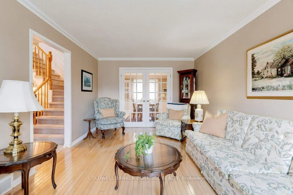 Photo 8 of 2251 Mansfield Drive, Burlington, Tyandaga — HOMEH