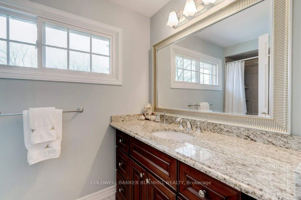 Photo 30 of 2251 Mansfield Drive, Burlington, Tyandaga — HOMEH