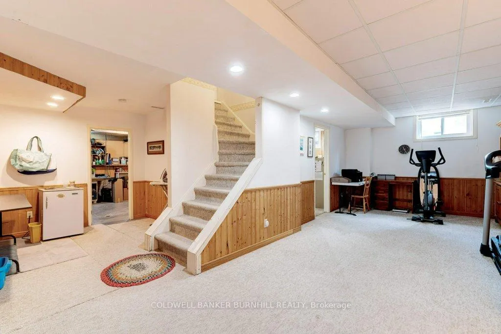 Photo 36 of 2251 Mansfield Drive, Burlington, Tyandaga — HOMEH
