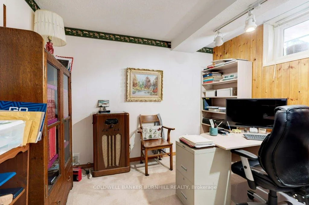 Photo 39 of 2251 Mansfield Drive, Burlington, Tyandaga — HOMEH